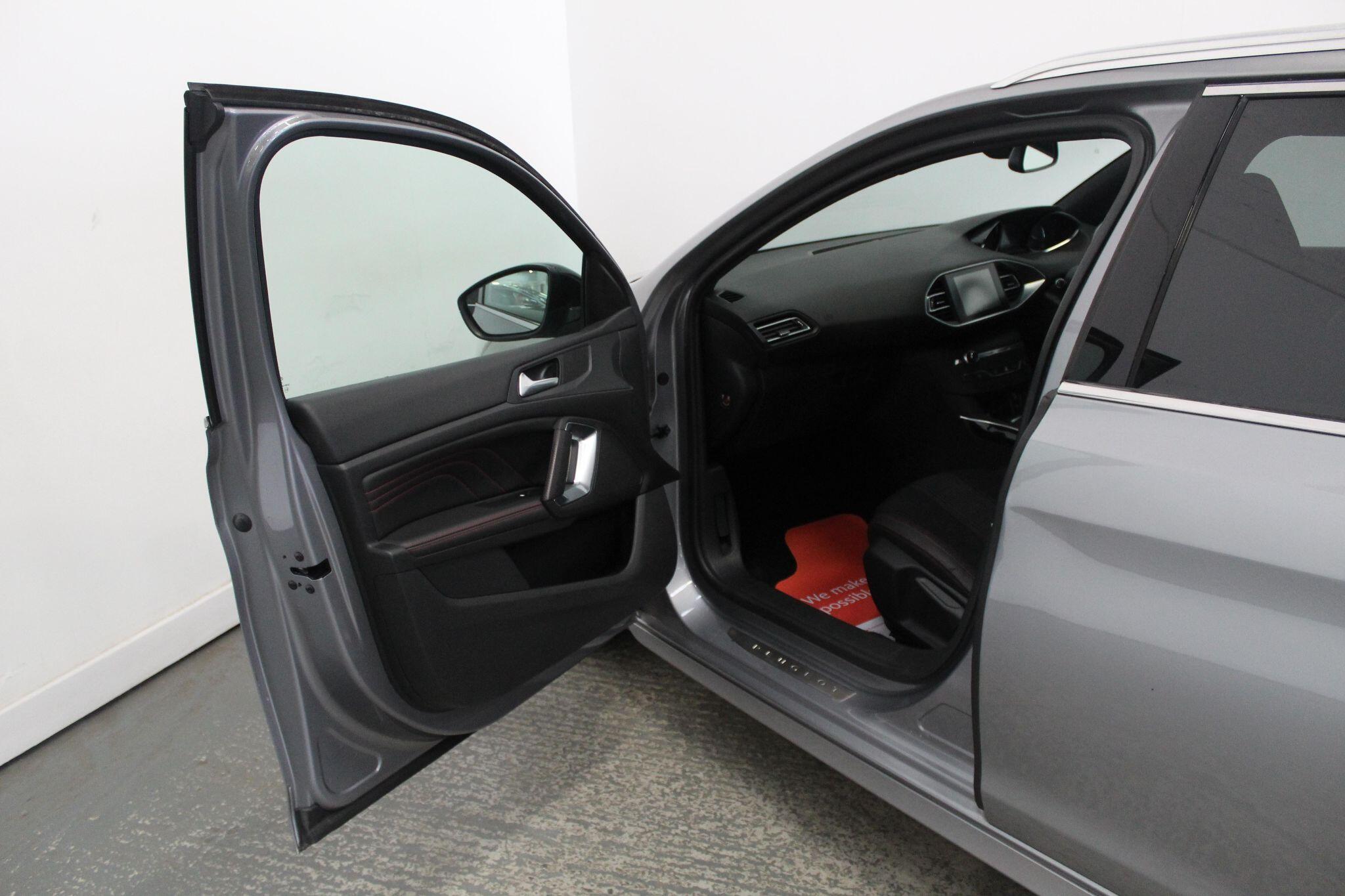 Peugeot 308 view 27