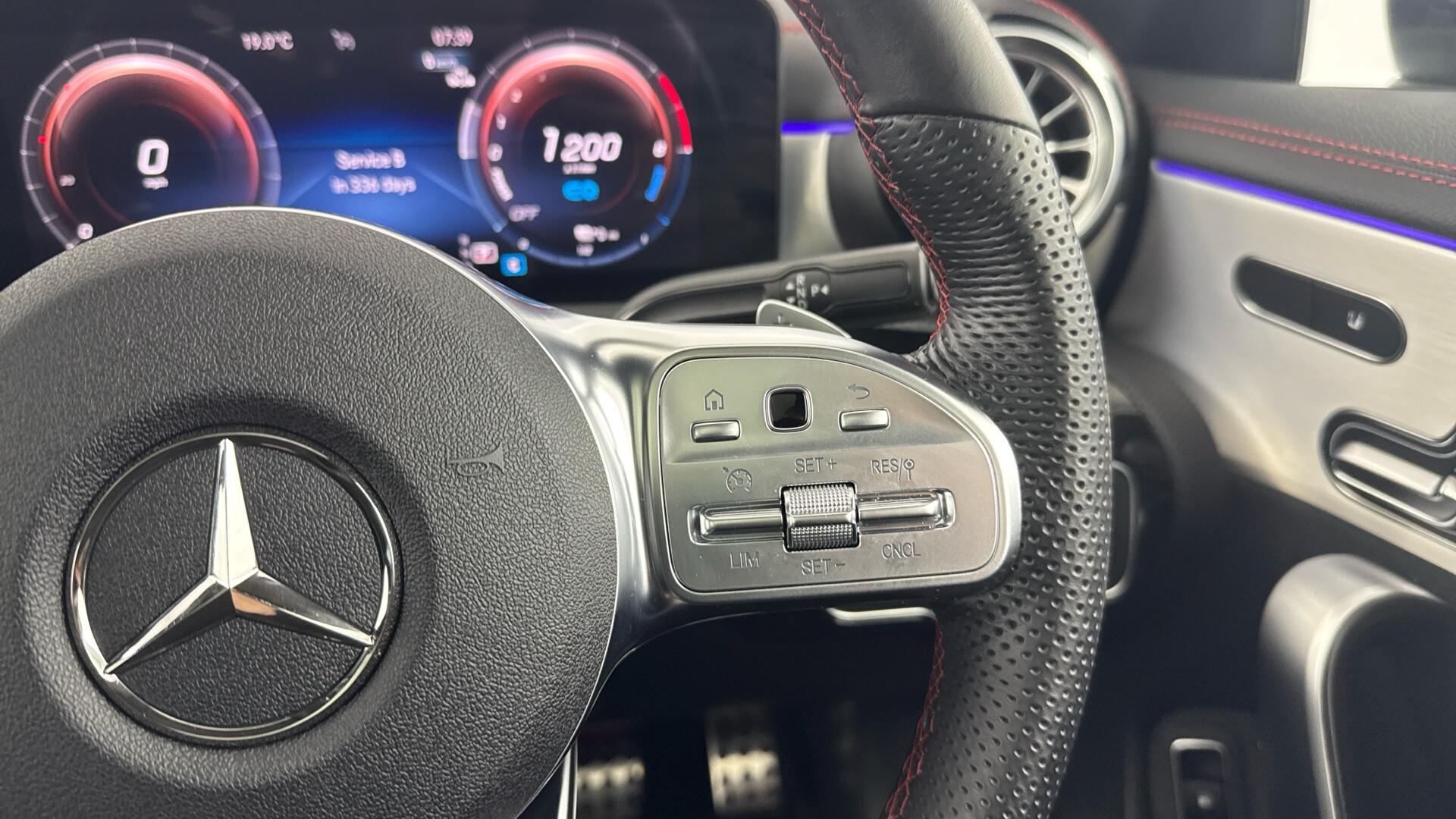 Mercedes-Benz CLA view 44