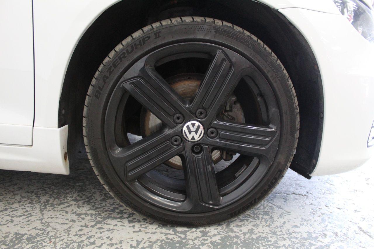 Volkswagen Scirocco view 50