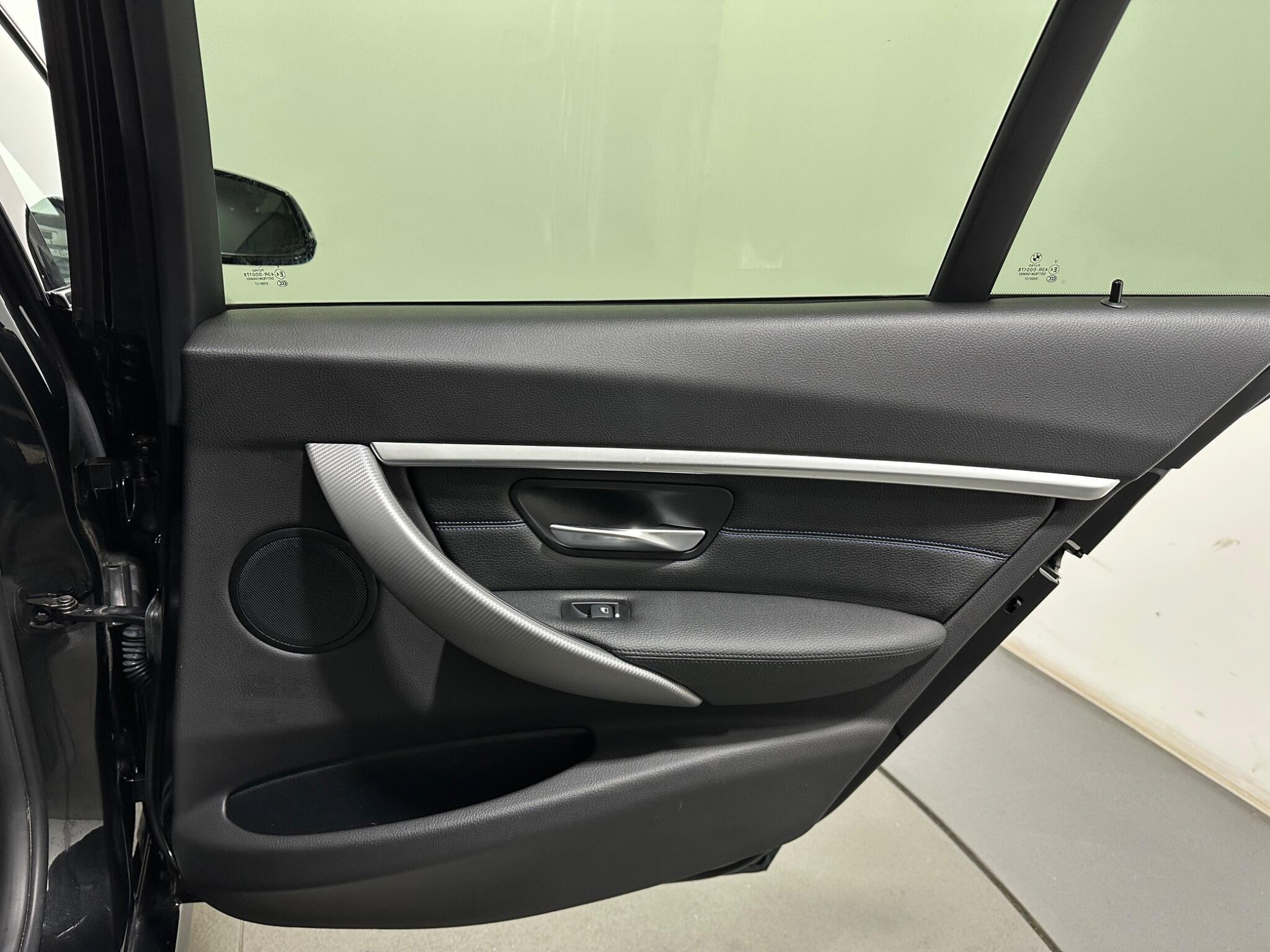 BMW 3 Series view 43
