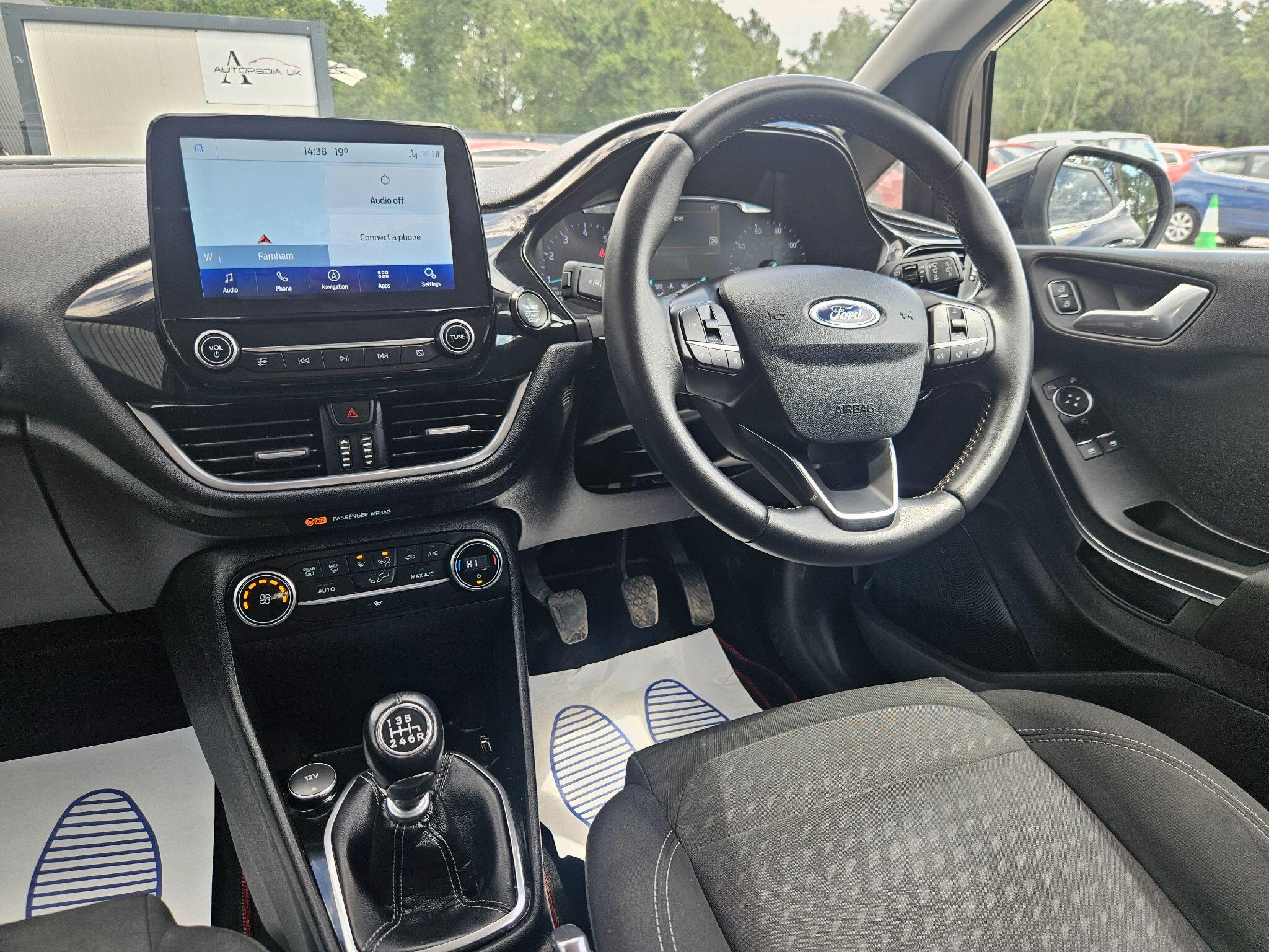 2019 Ford Fiesta image 21