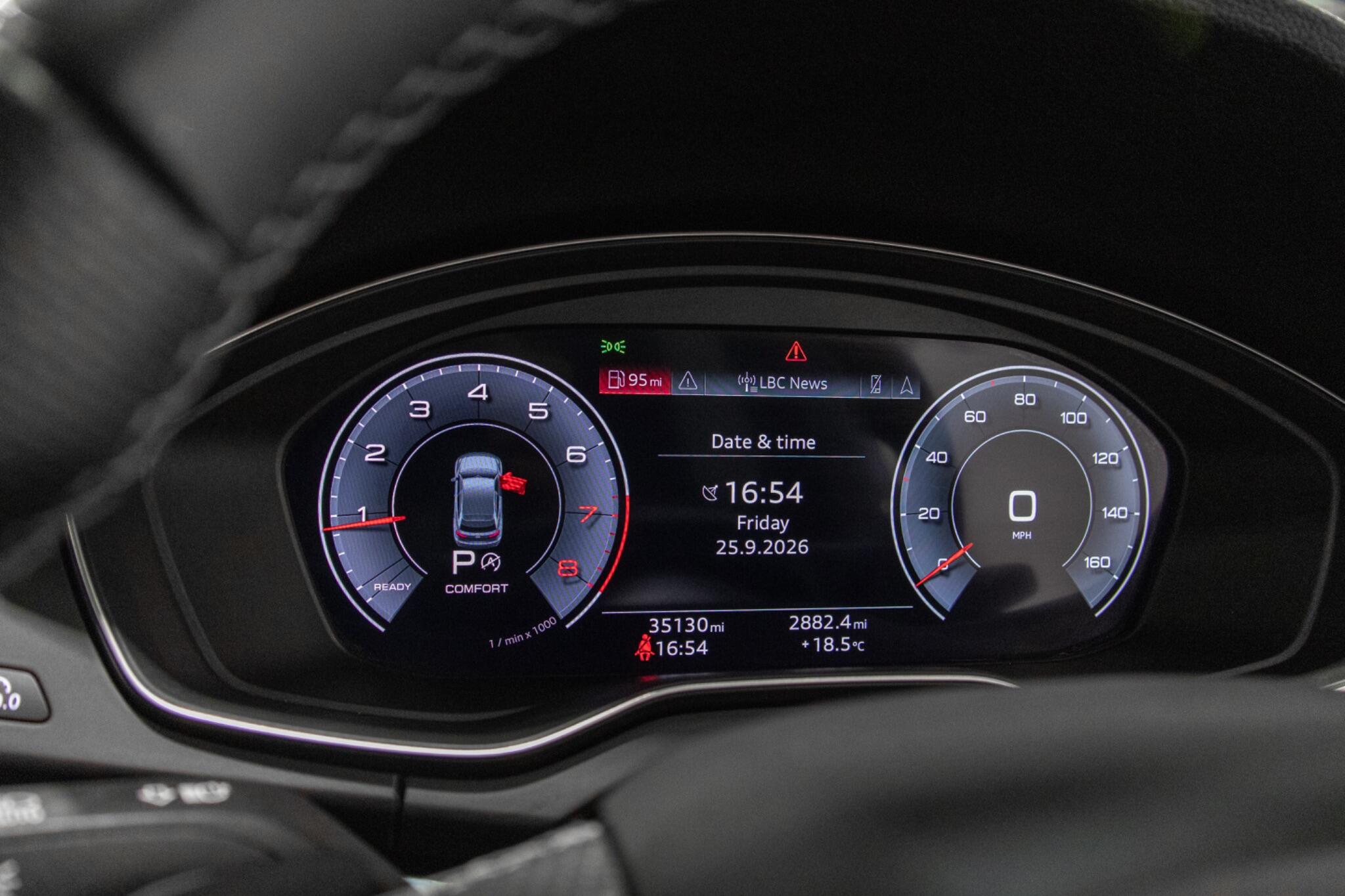 Audi Q5 view 24