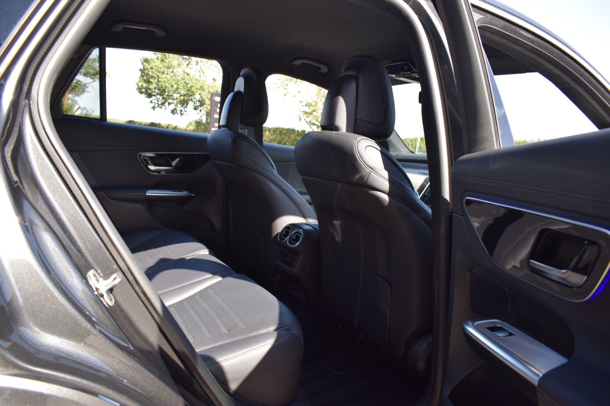 Mercedes-Benz GLC view 18