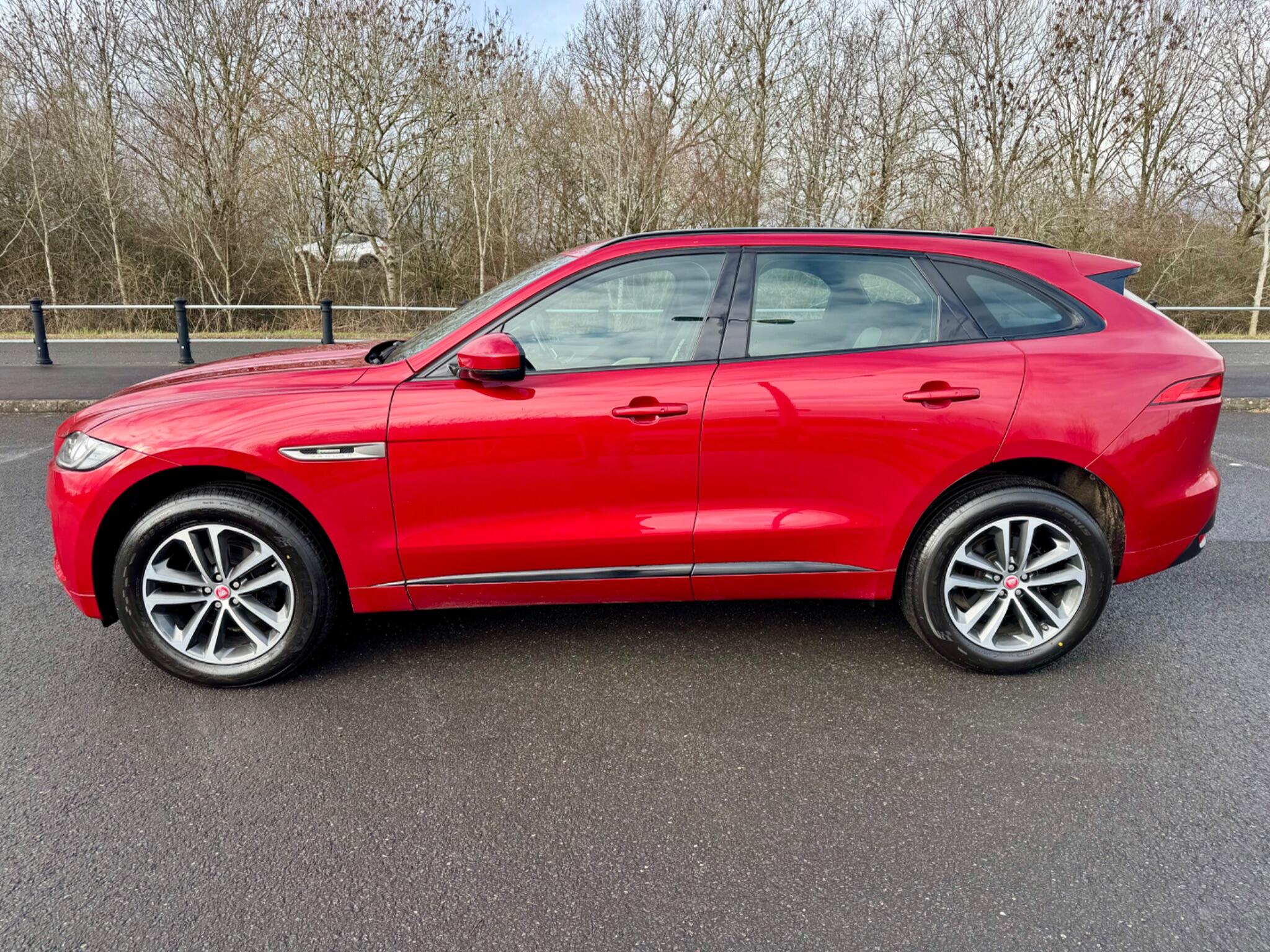 2018 Jaguar F-PACE 2.0 D180 R-Sport Auto AWD Euro 6 (s/s) 5dr • 39,000 miles image 8