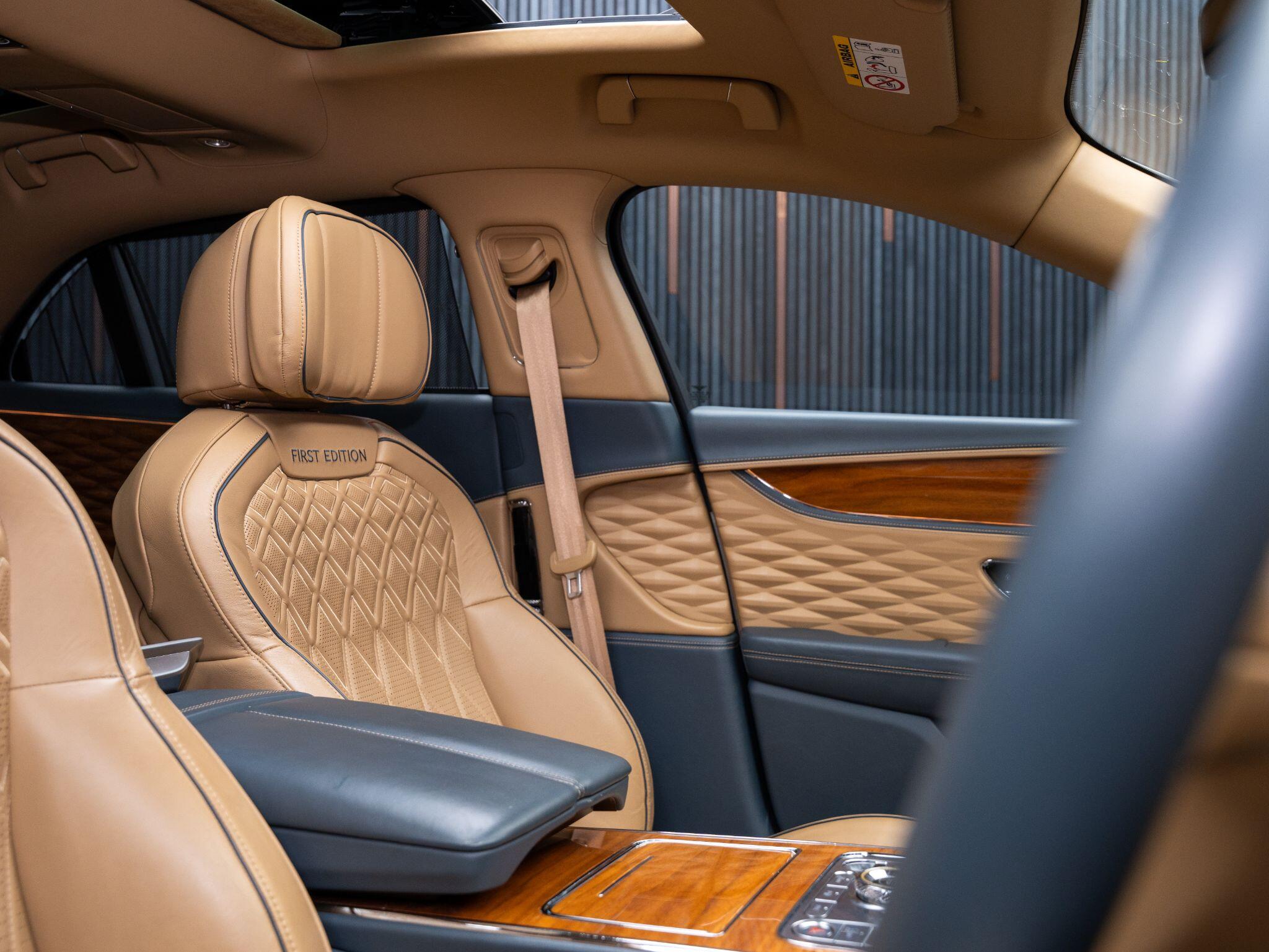 Bentley Flying Spur view 32