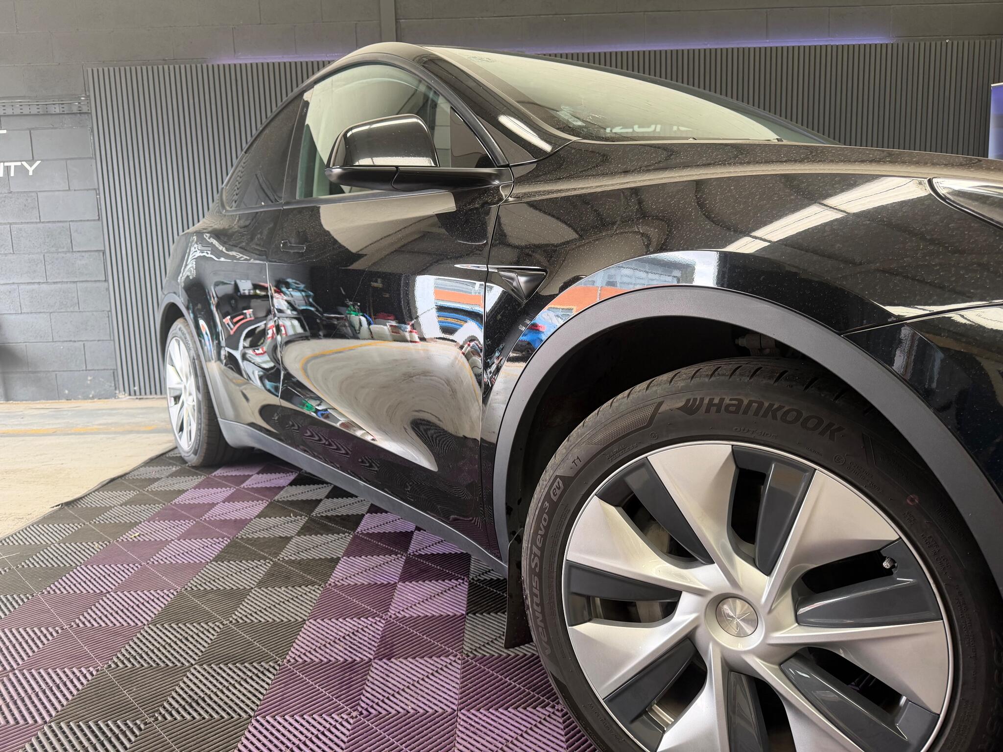 Tesla Model Y view 35