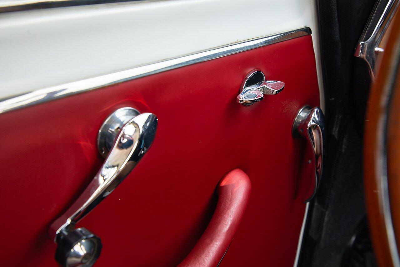 Alfa Romeo Giulia view 41