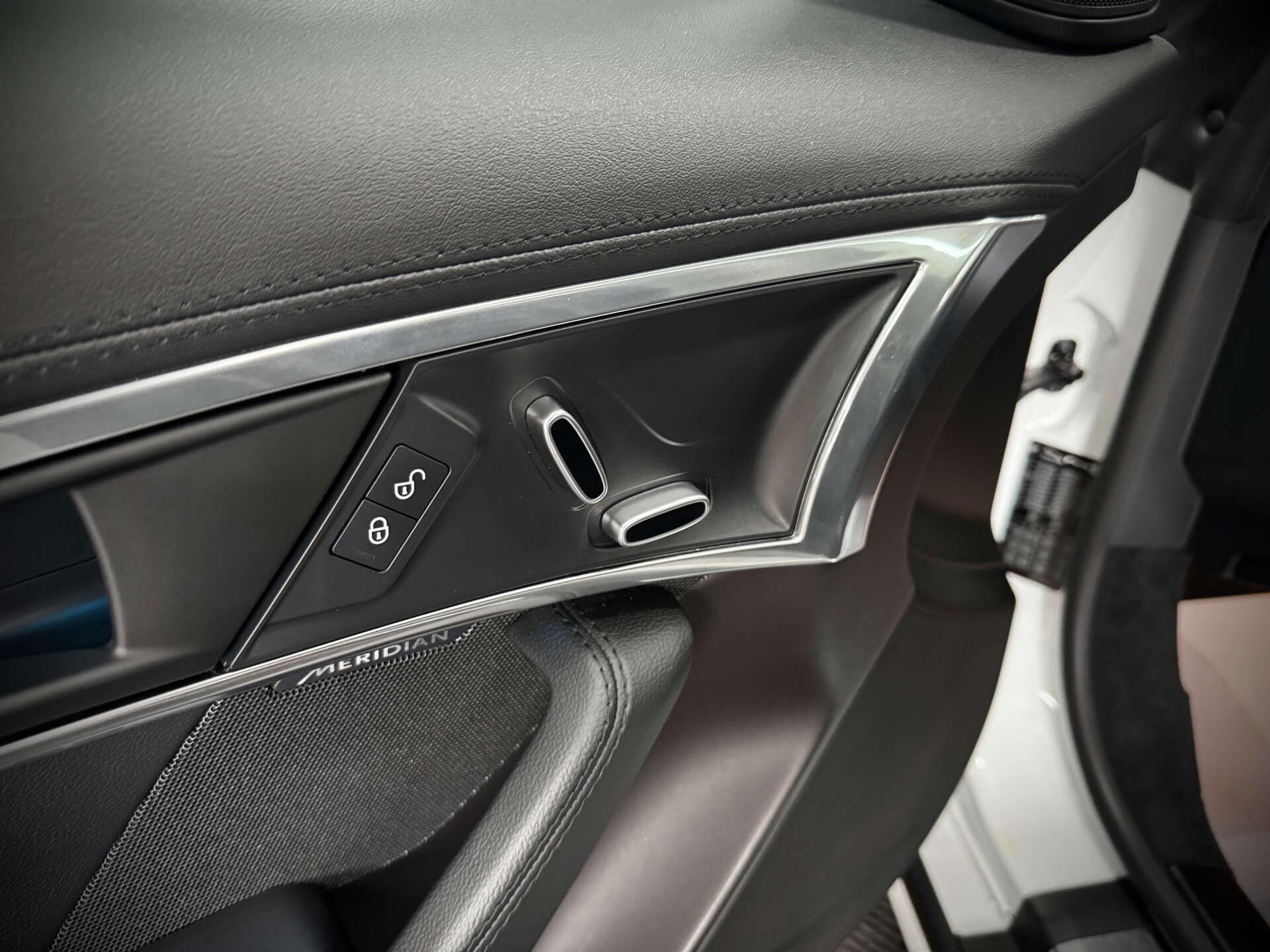 Jaguar F-Type view 64