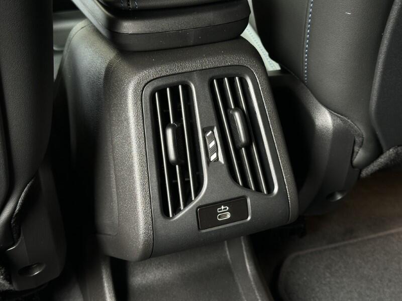 BMW X1 view 41