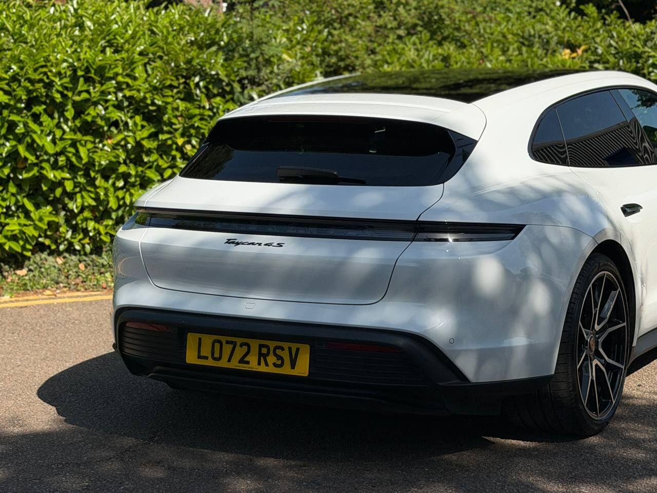 Porsche Taycan view 84