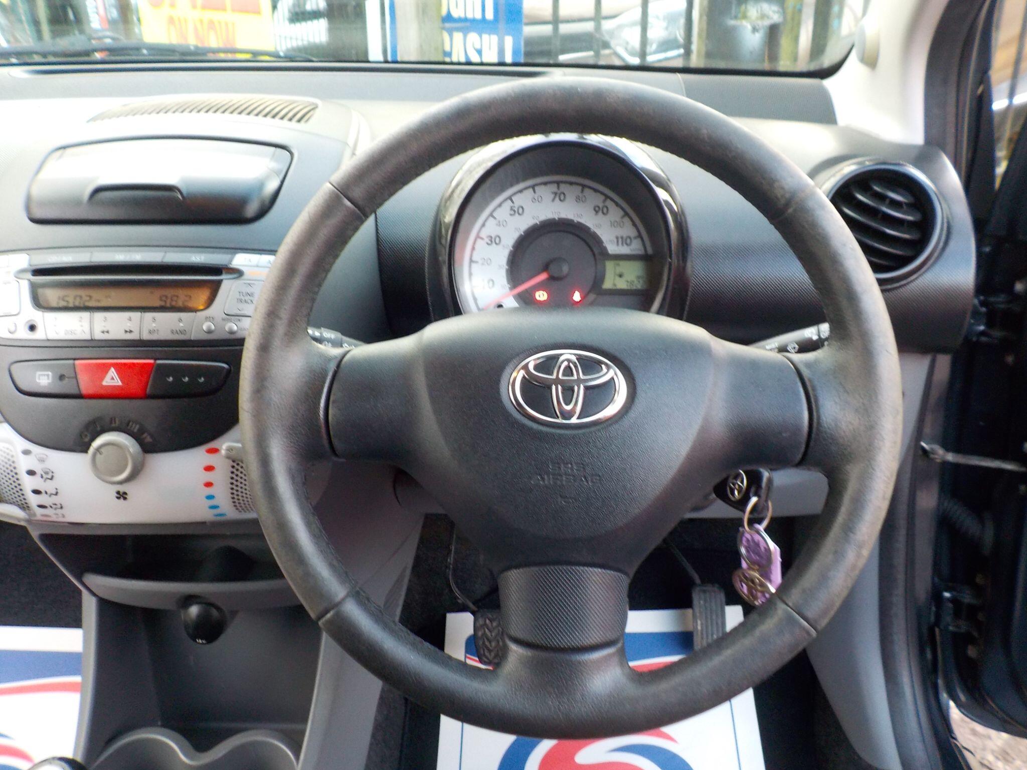 Toyota AYGO 1.0 VVT-i Go Euro 5 3dr