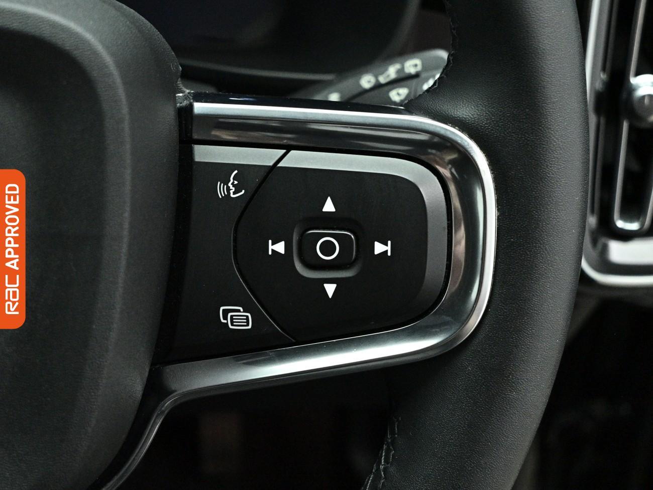 Volvo XC40 view 26