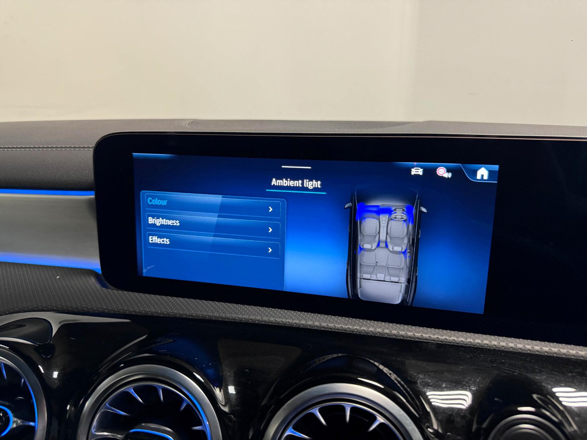 Mercedes-Benz Cla view 47