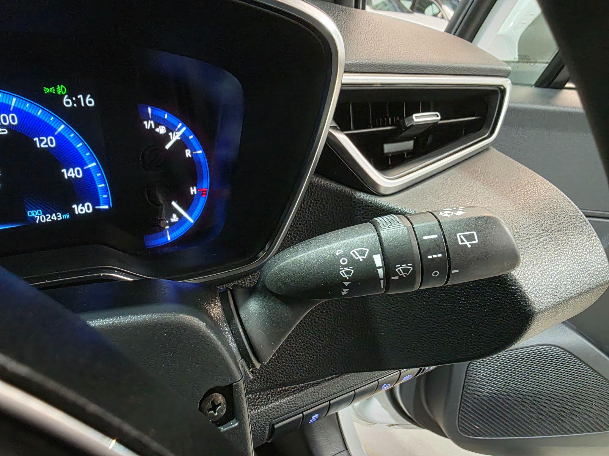 Toyota Corolla view 17