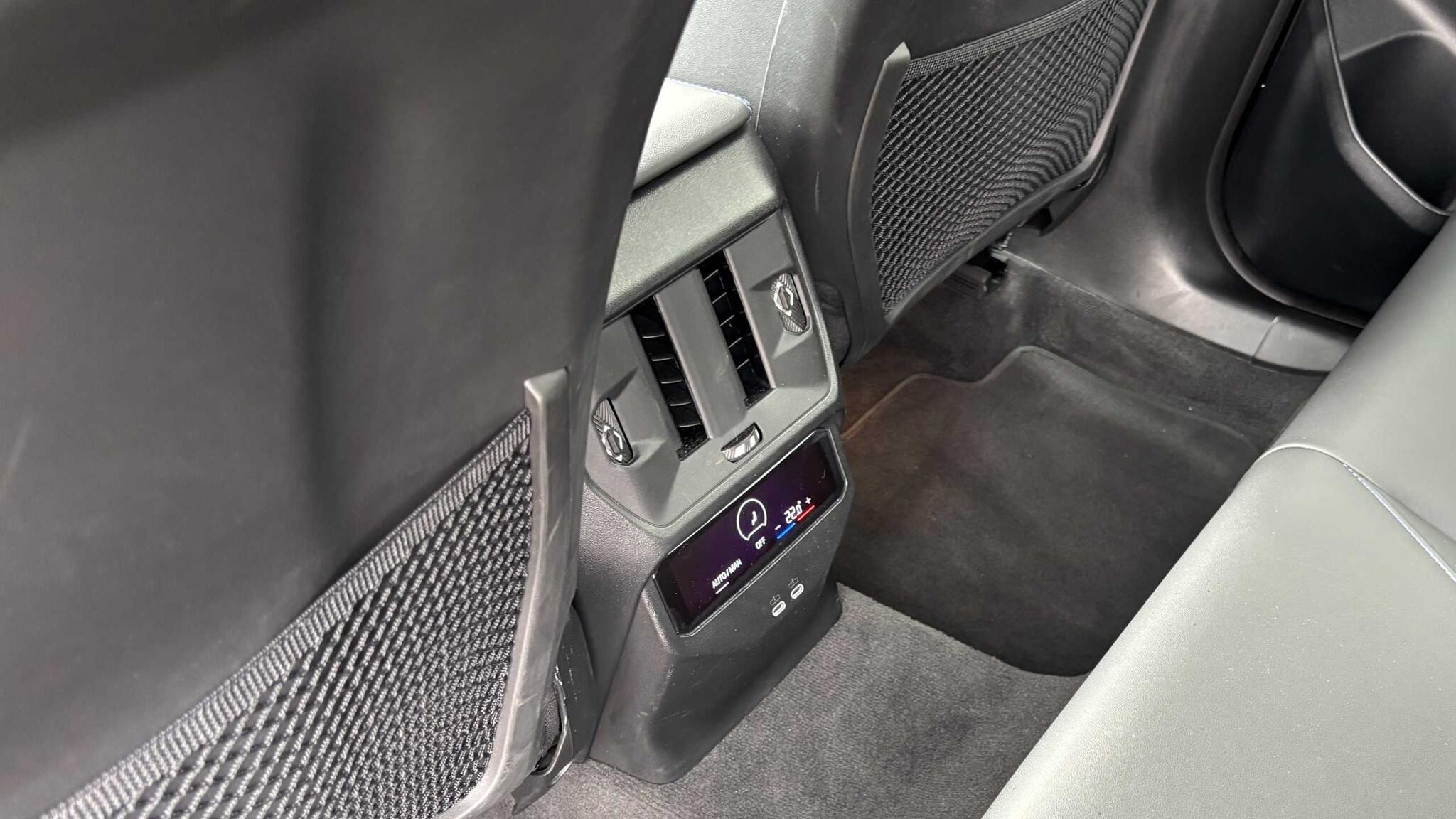 BMW X3 view 27
