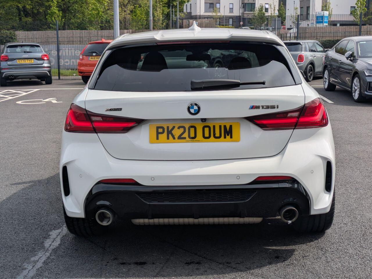 BMW 1 Series view 5
