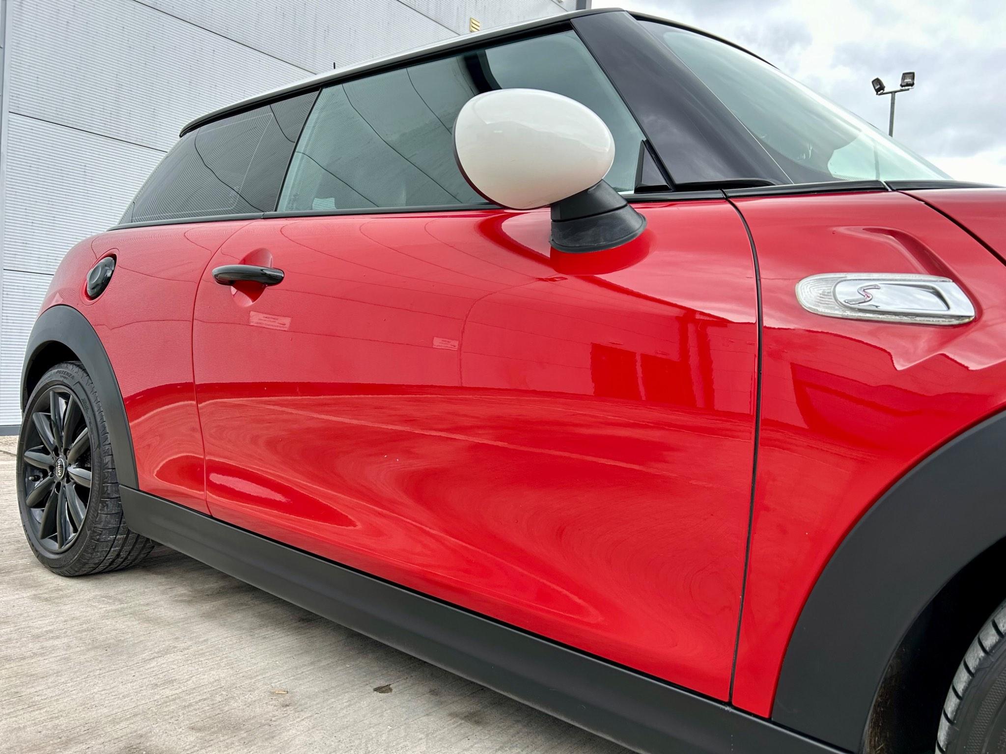 Mini Hatch view 8