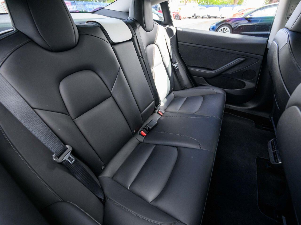 Tesla Model 3 view 15
