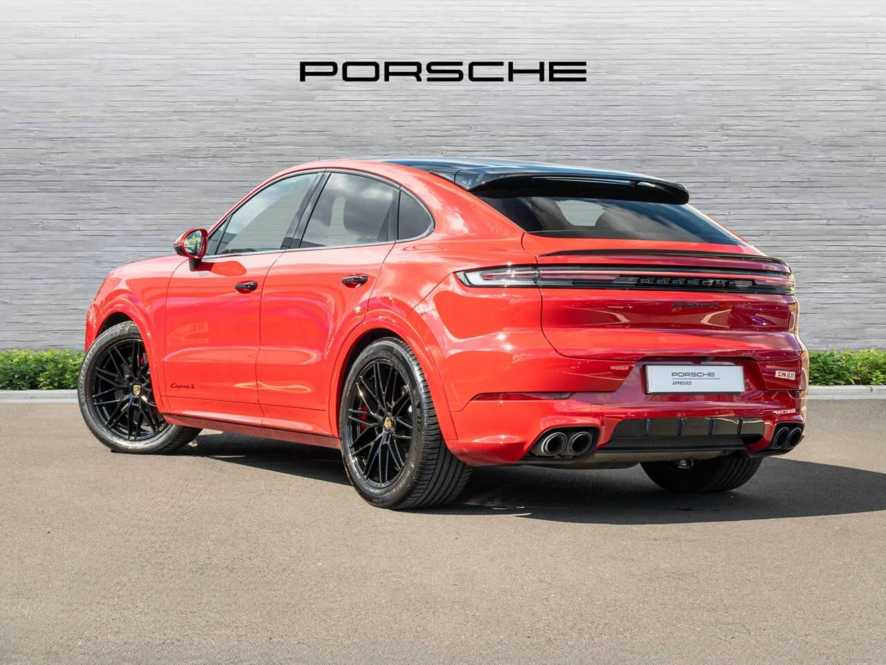 Porsche Cayenne view 3