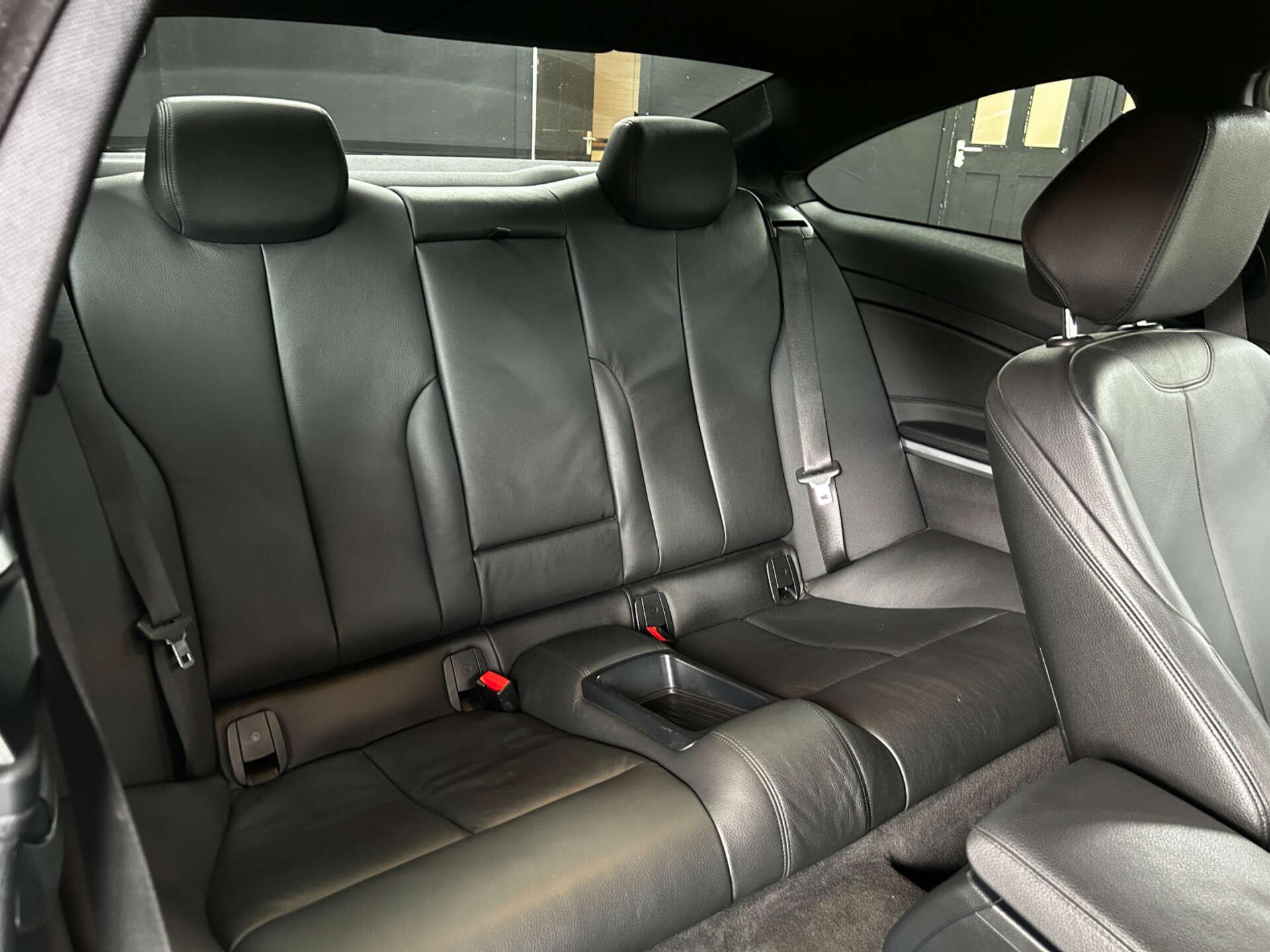BMW 4 Series view 44