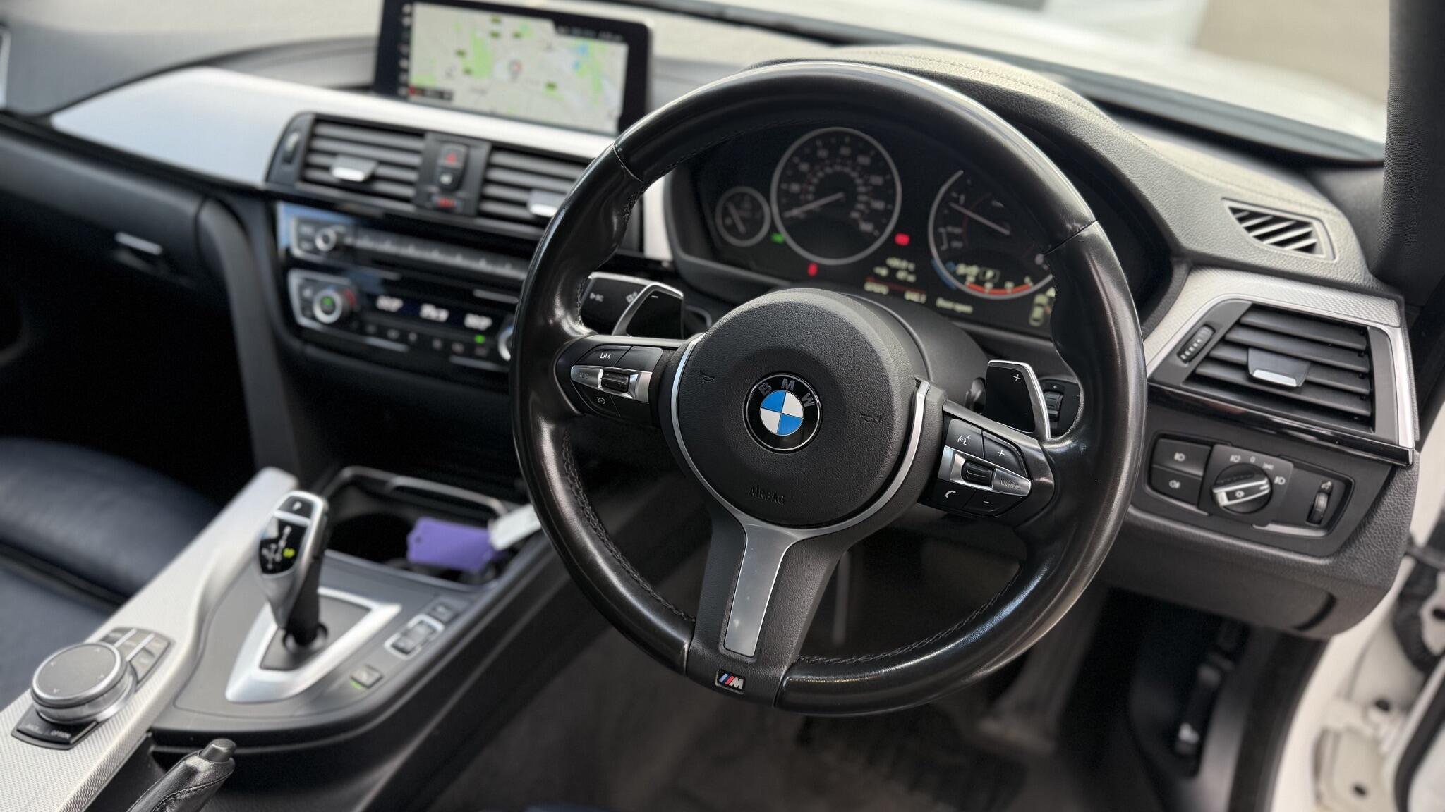 BMW 4 Series view 24