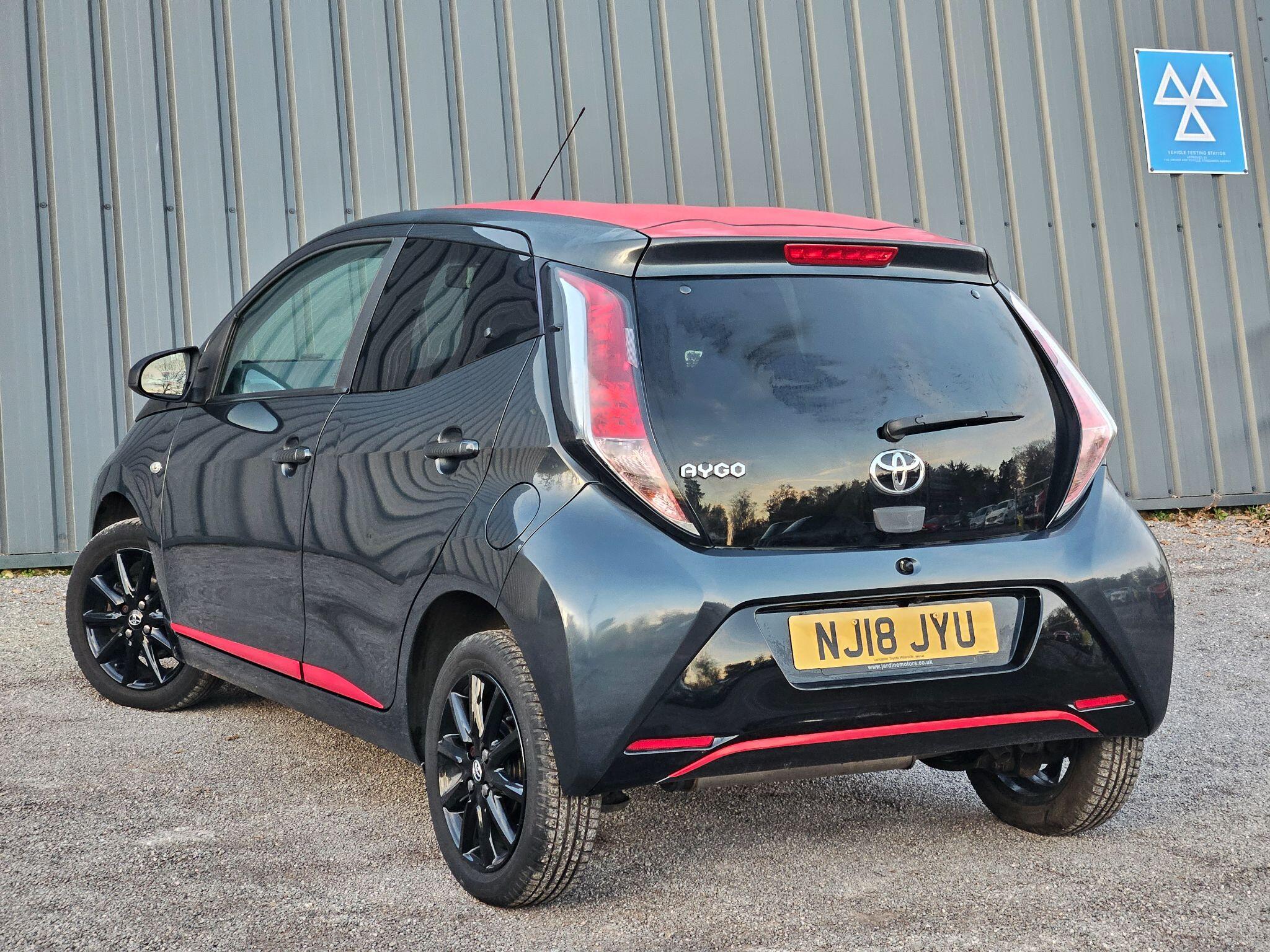 2018 Toyota AYGO 1.0 VVT-i x-press Euro 6 5dr • 14,600 miles image 10