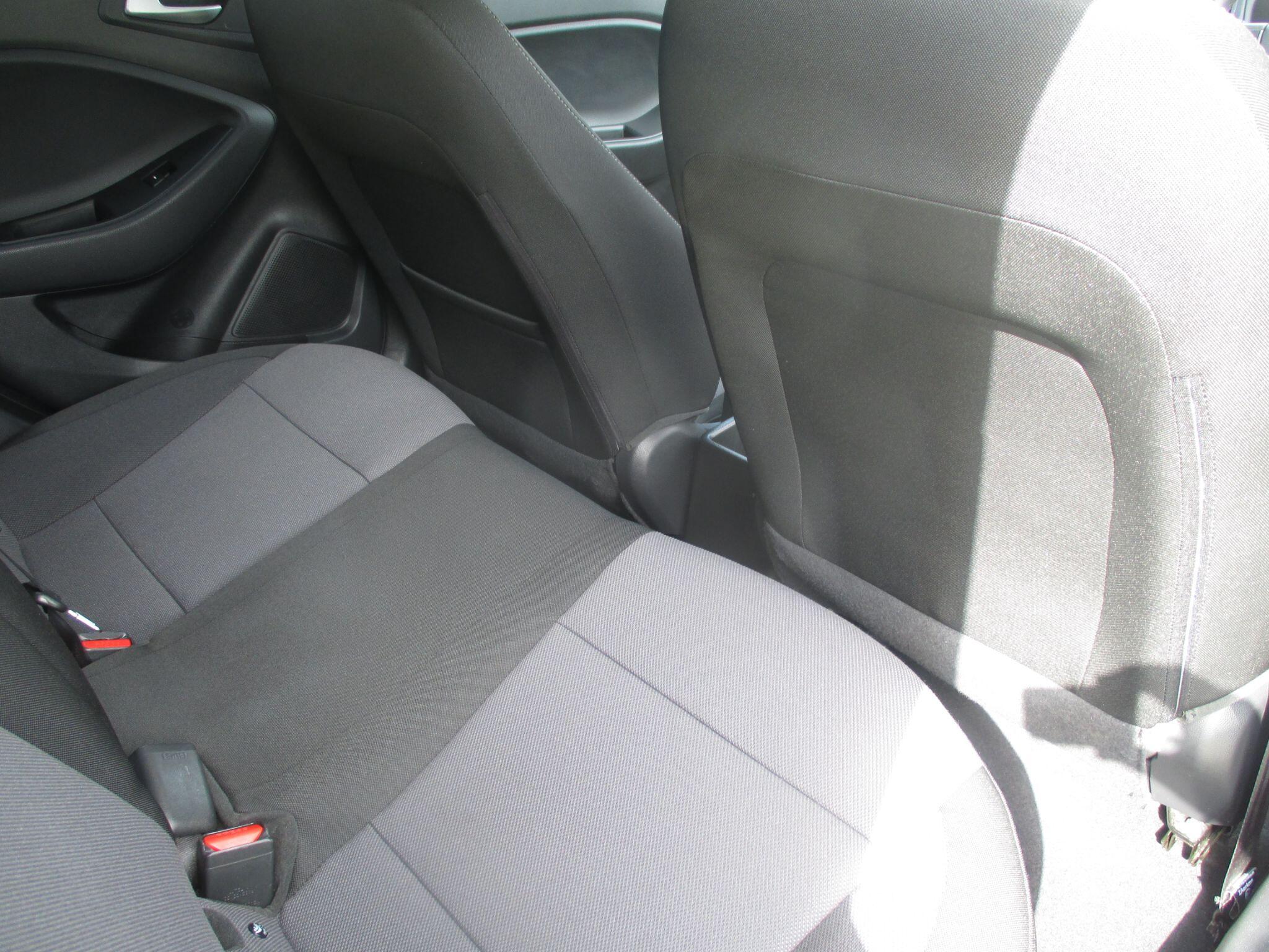 Hyundai I20 view 26