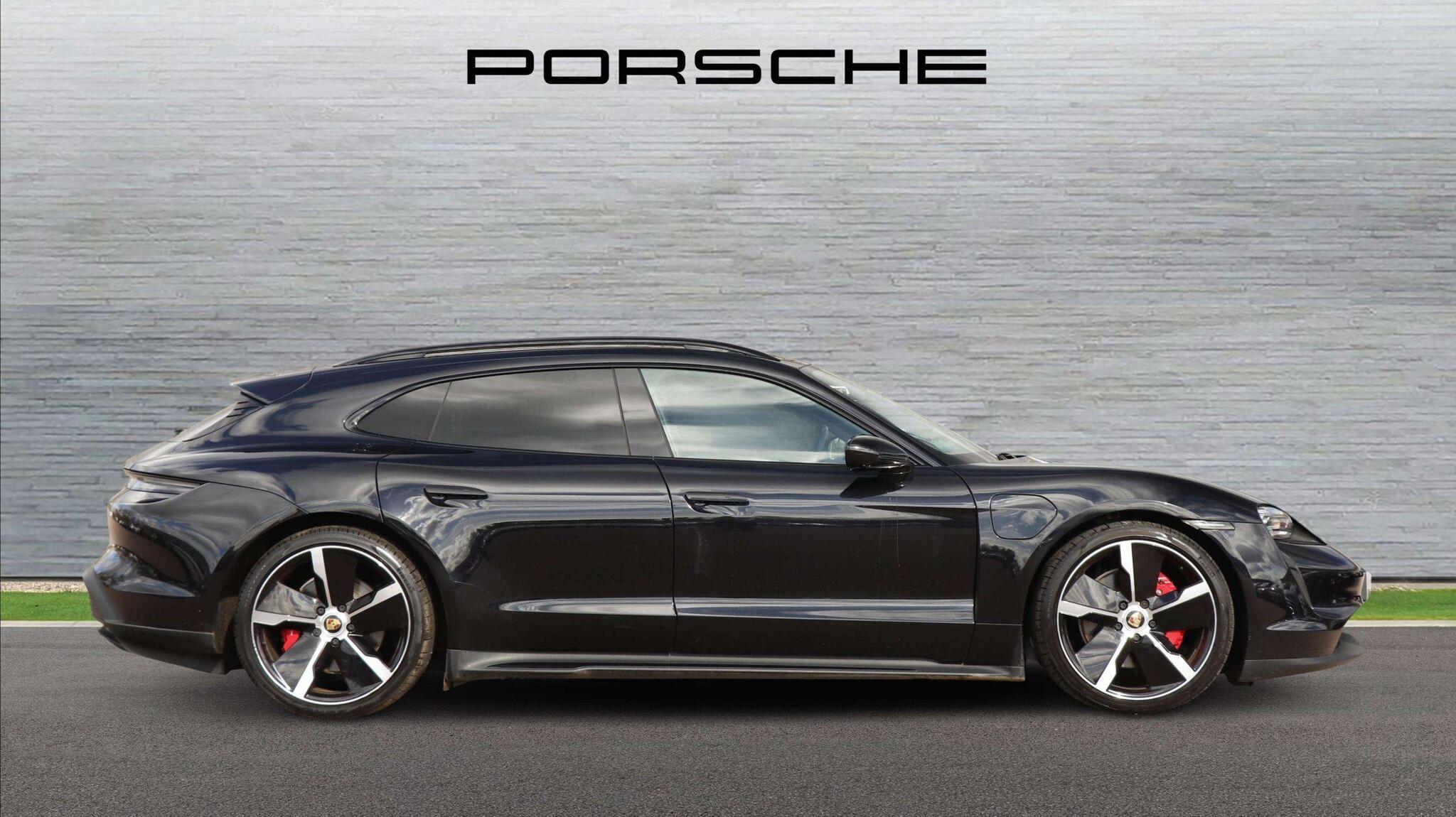 Porsche Taycan view 8