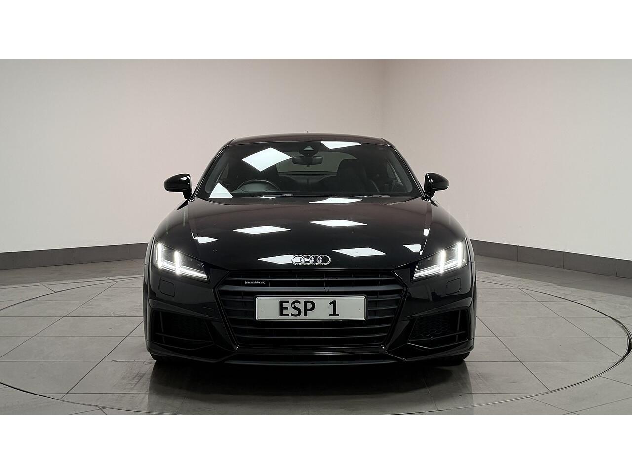 Audi TT view 11