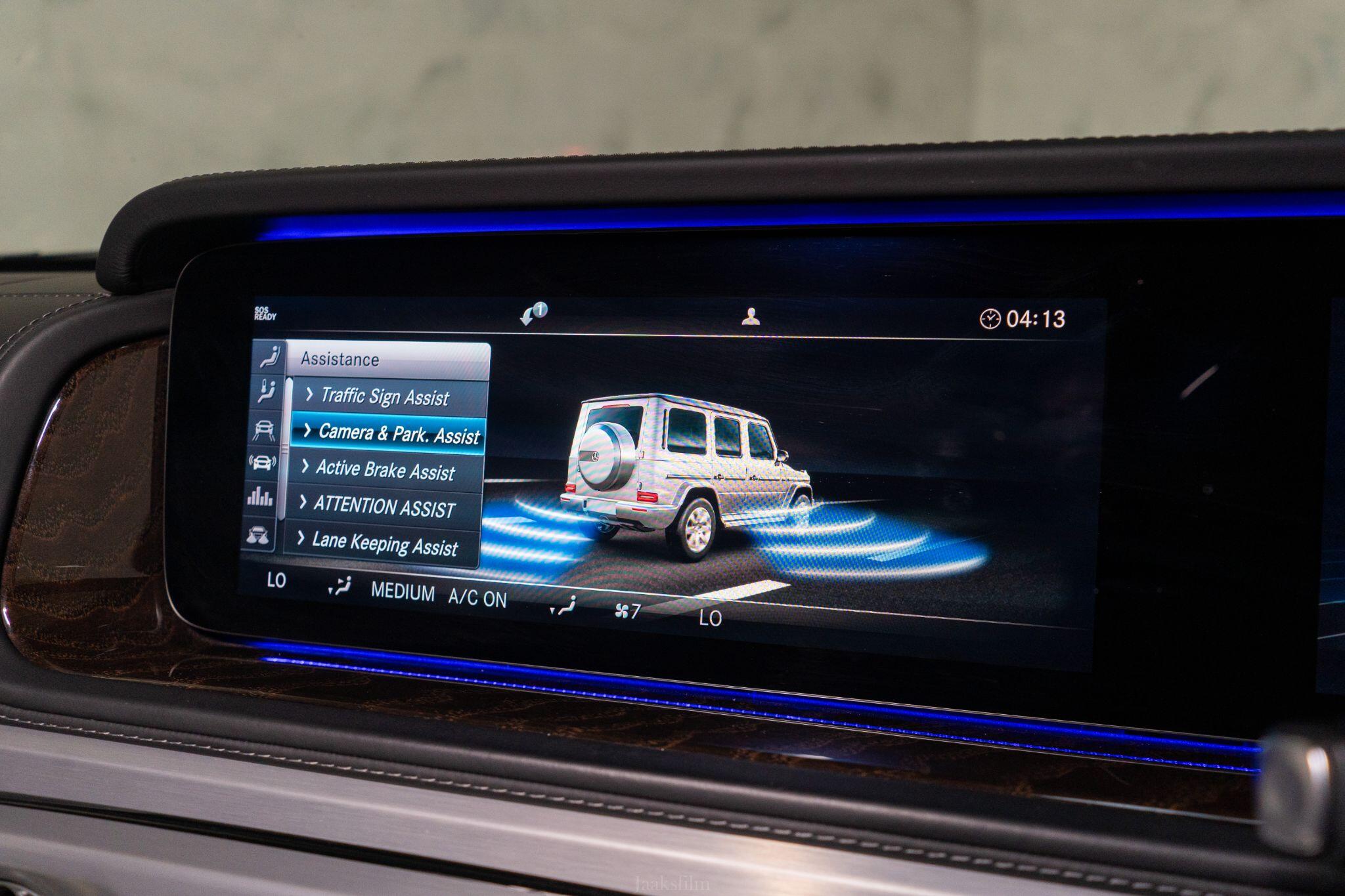 Mercedes-Benz G-Class view 33