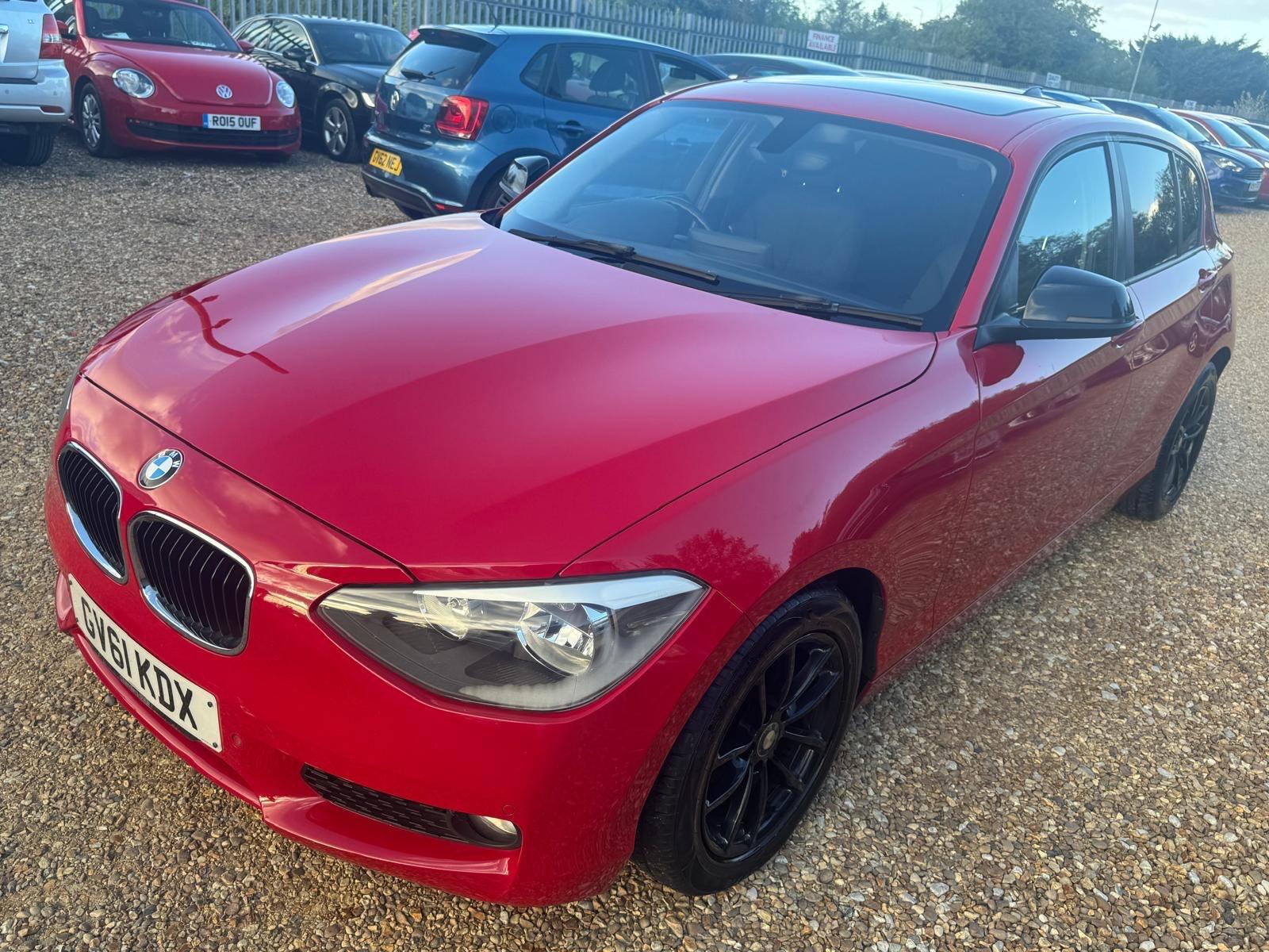 BMW 1 Series view 6