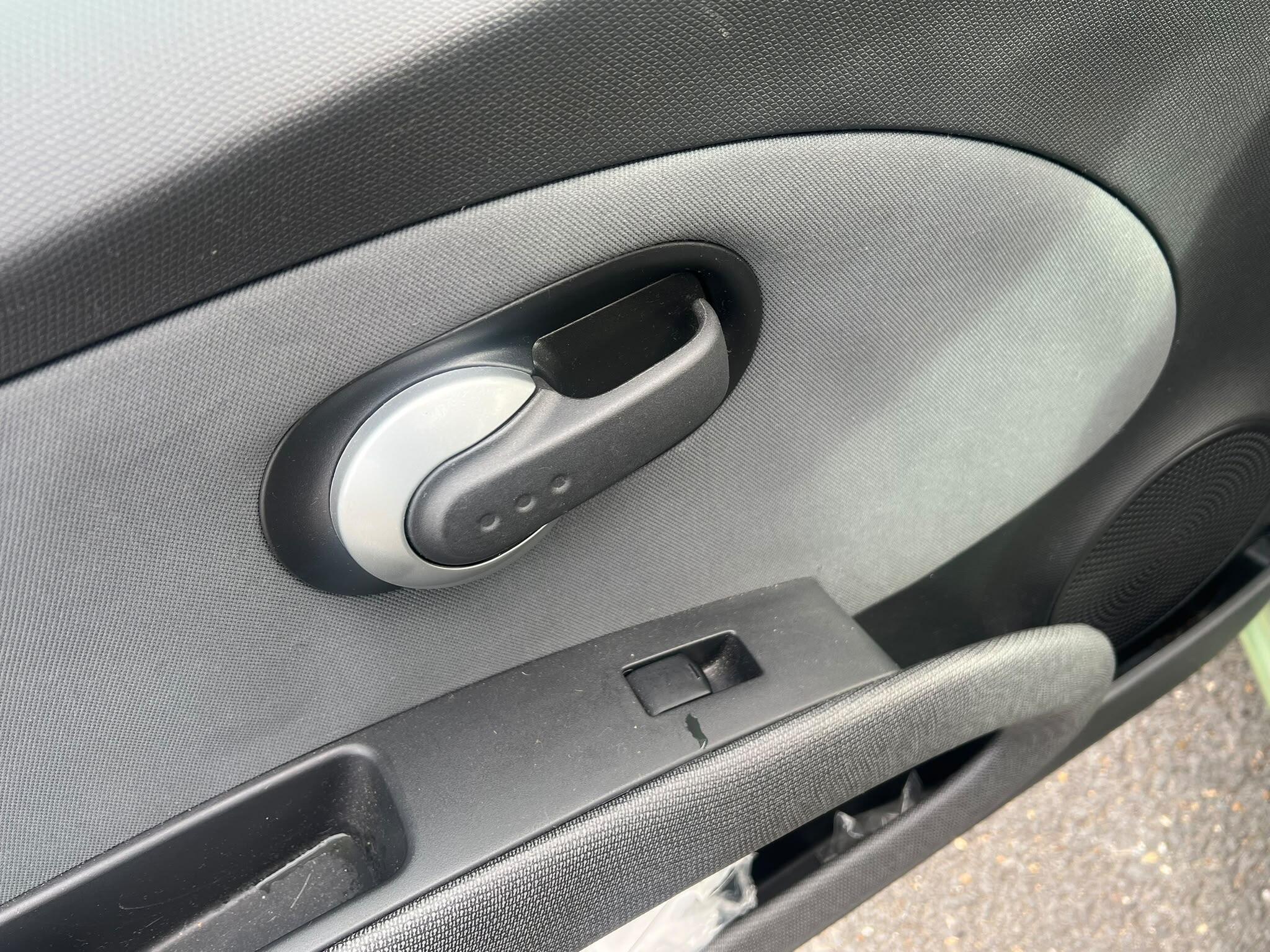 Nissan Micra view 25