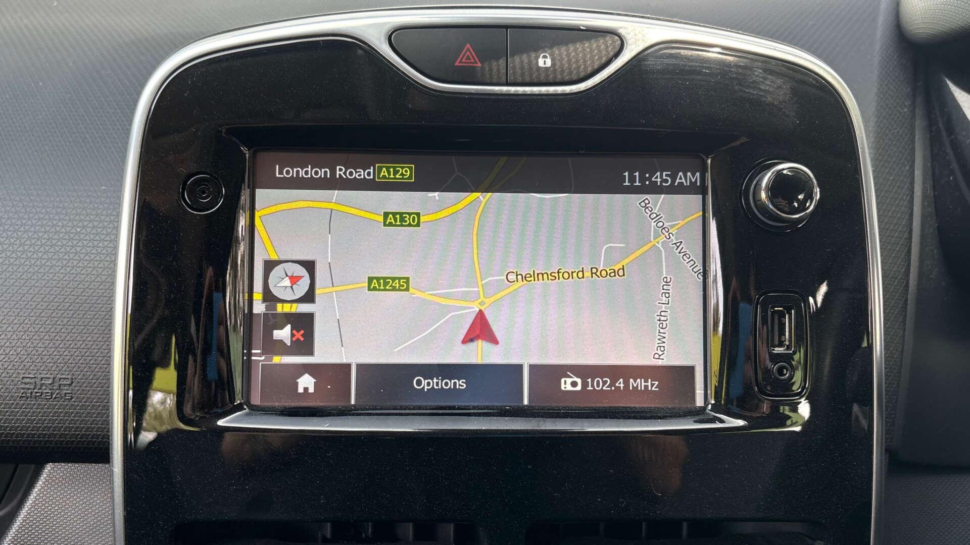 Renault Clio view 26