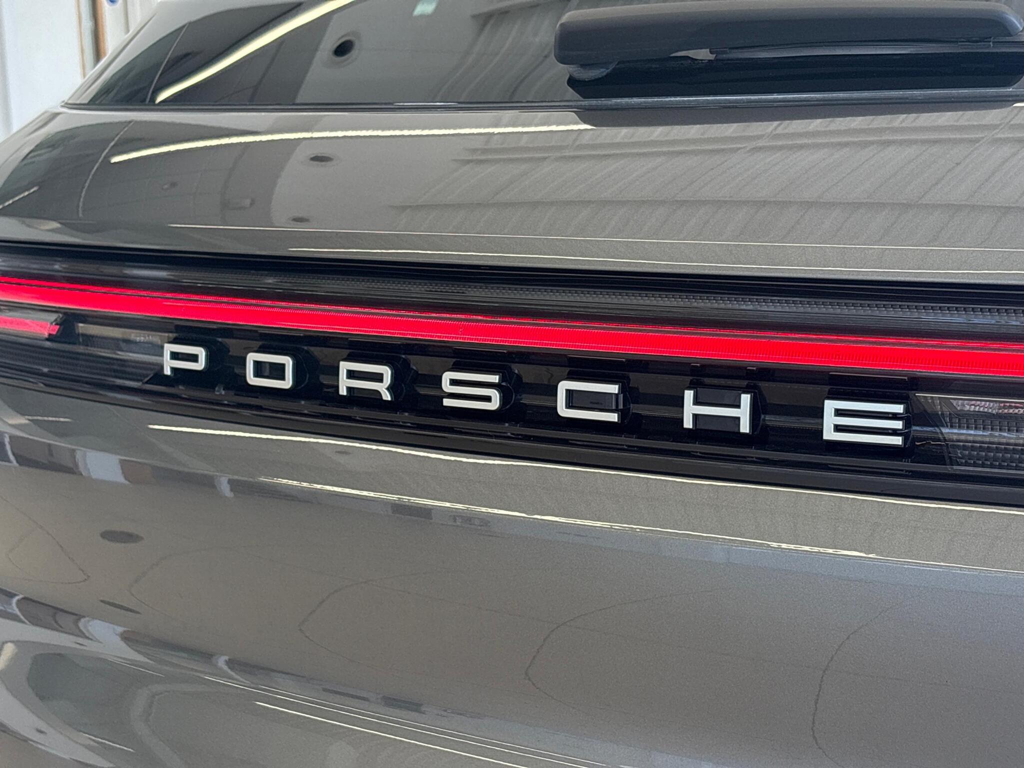 Porsche Cayenne view 48