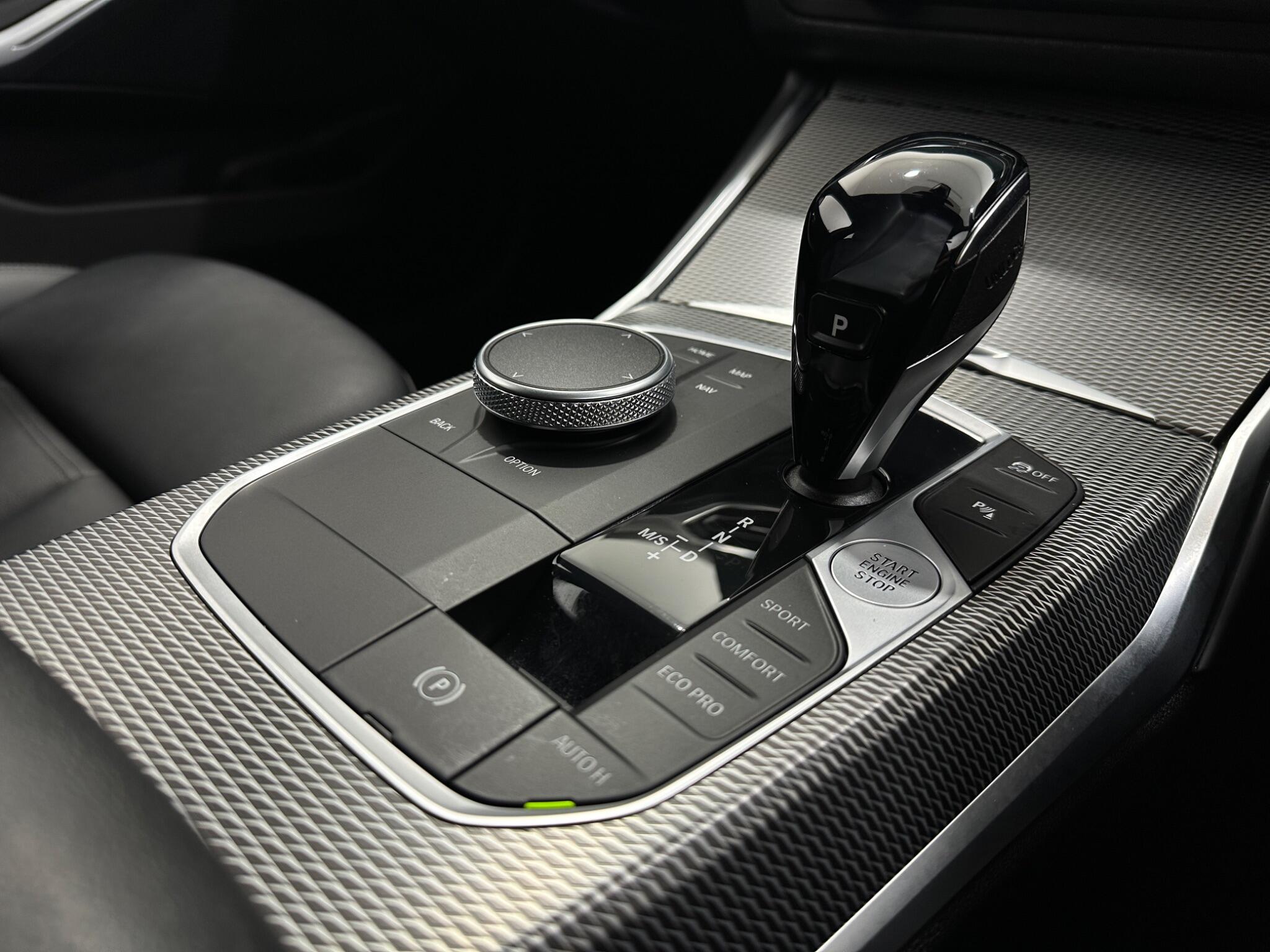 BMW 3 Series view 21