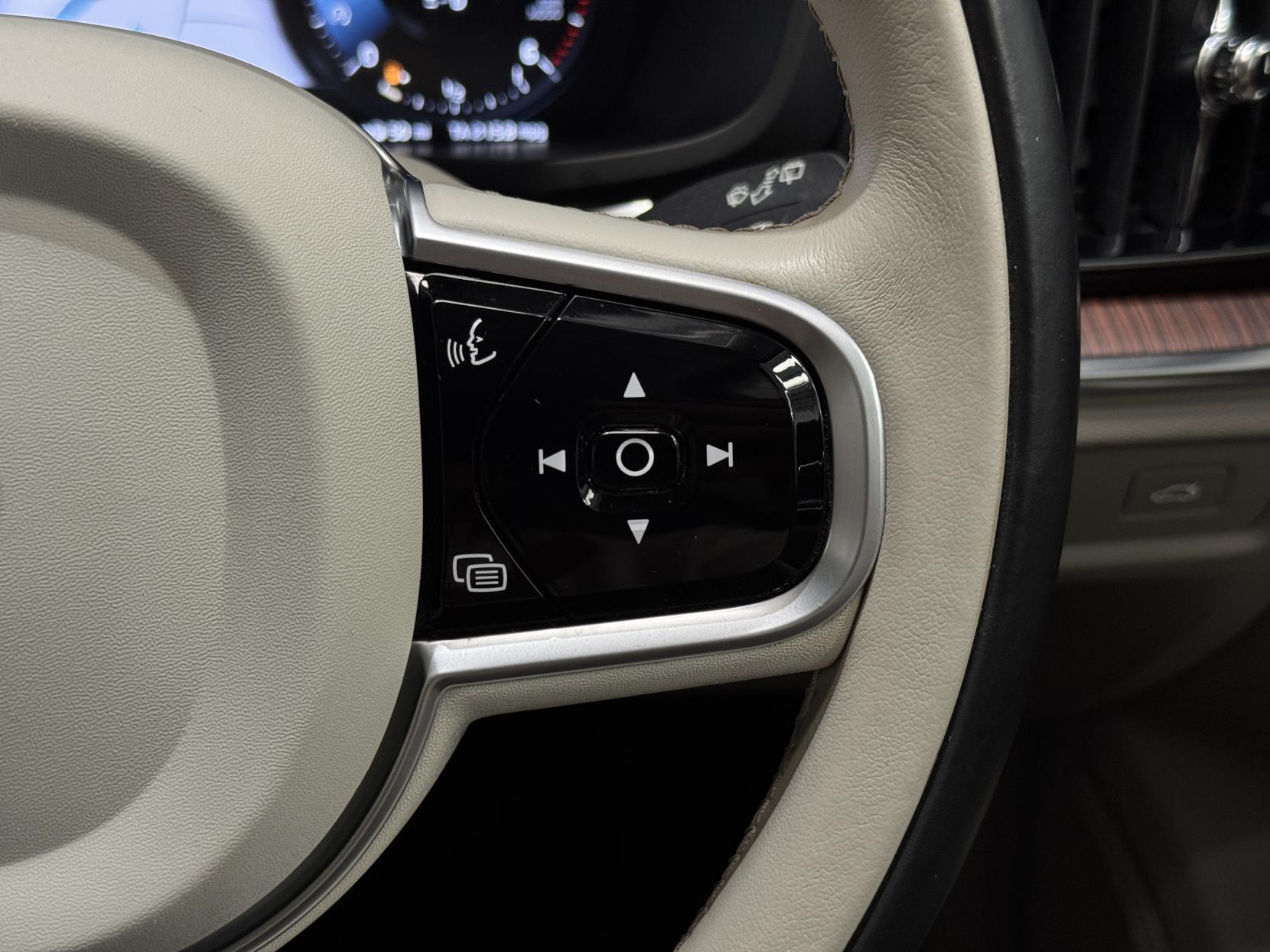 Volvo V60 view 40