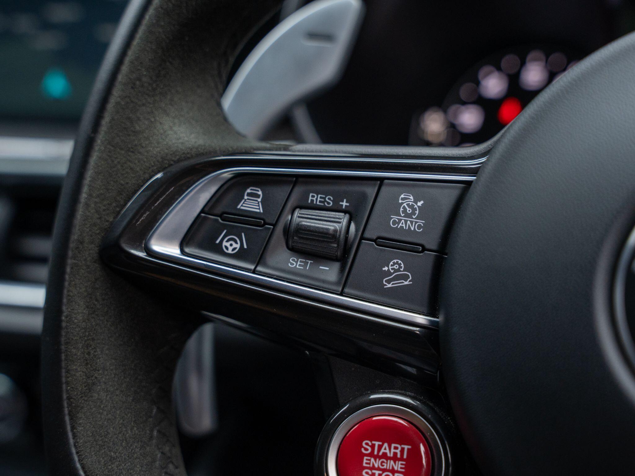 Alfa Romeo Stelvio view 30