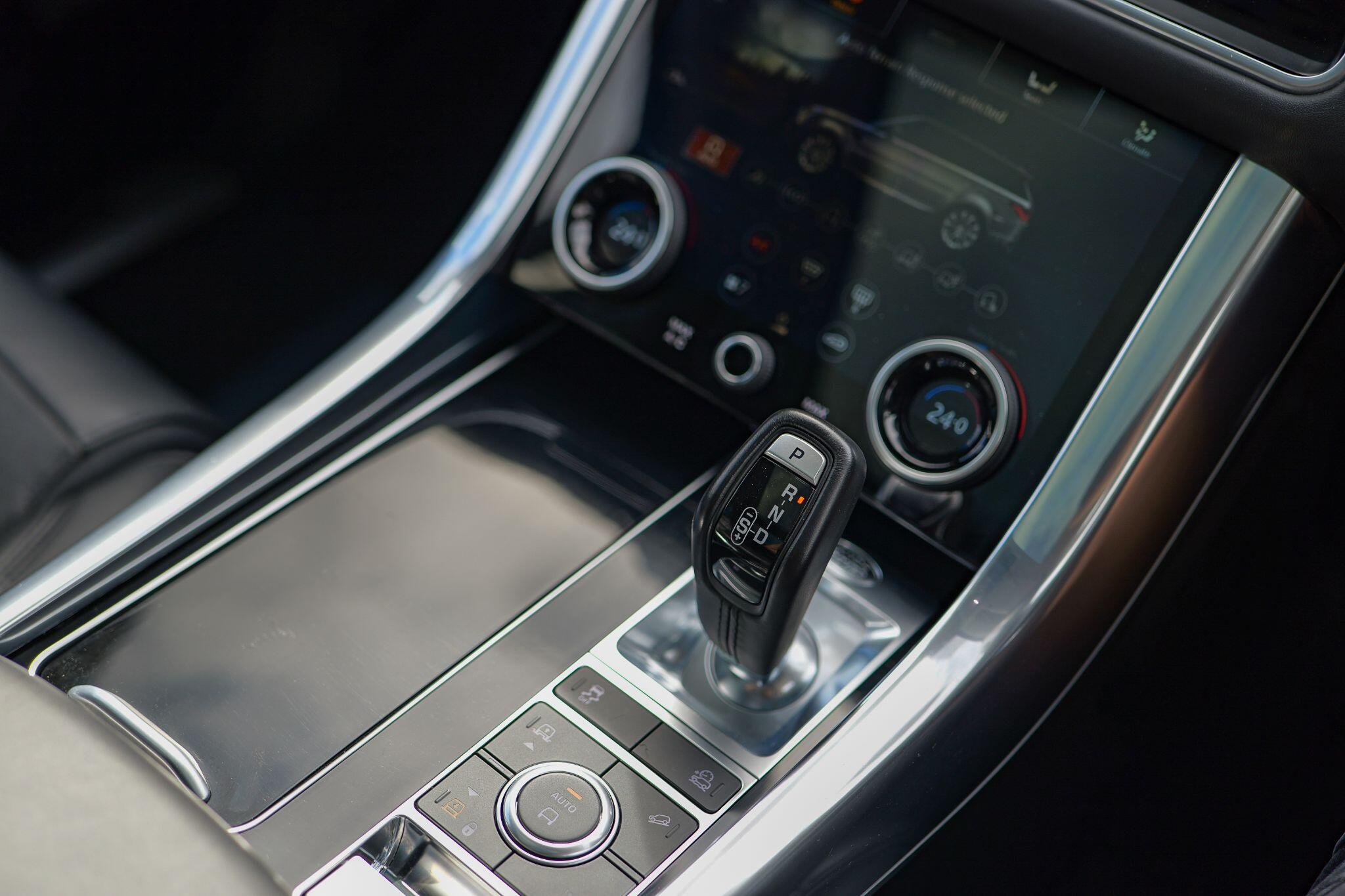 Land Rover Range Rover Sport view 17