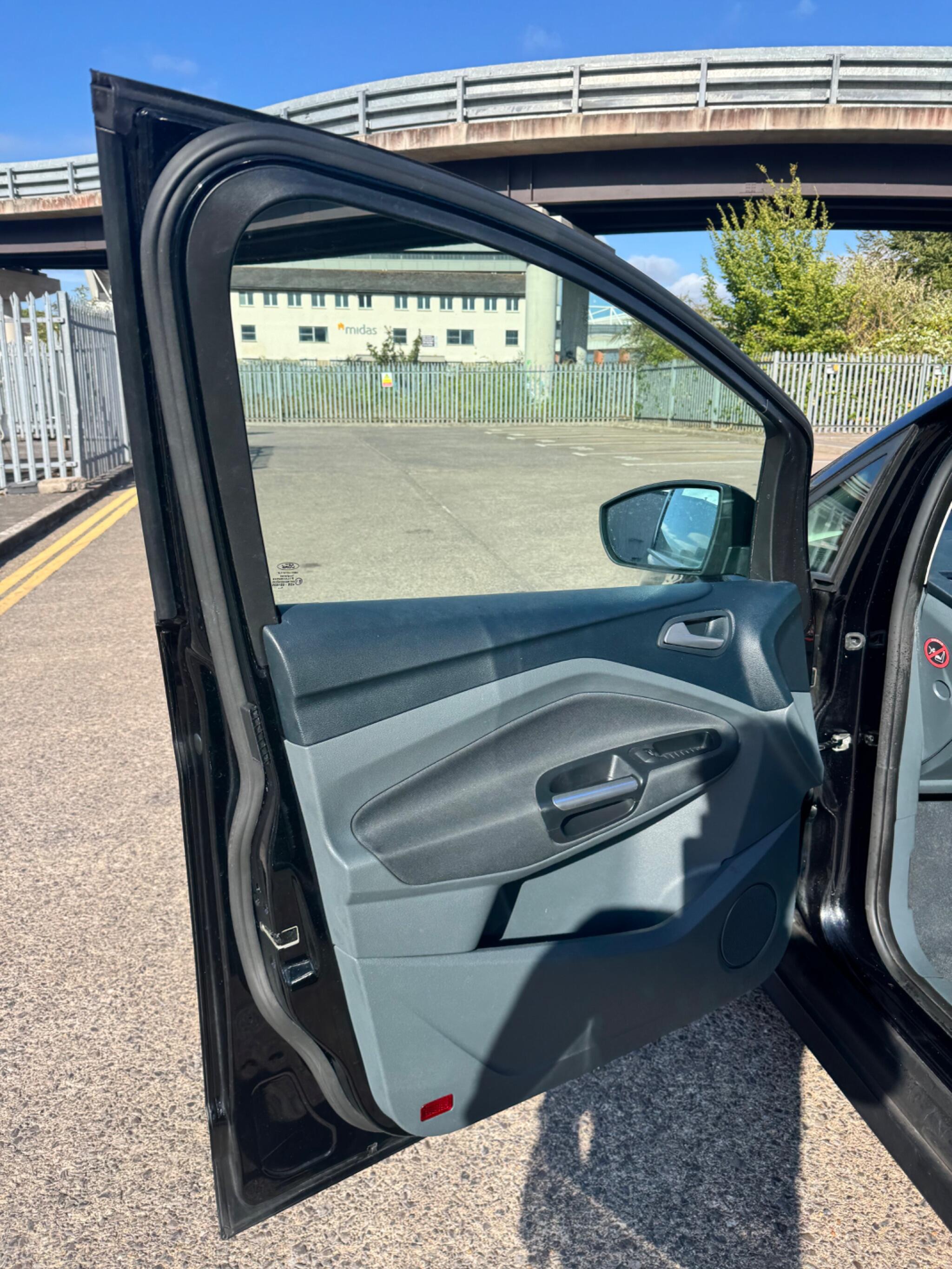 Ford C-Max view 46