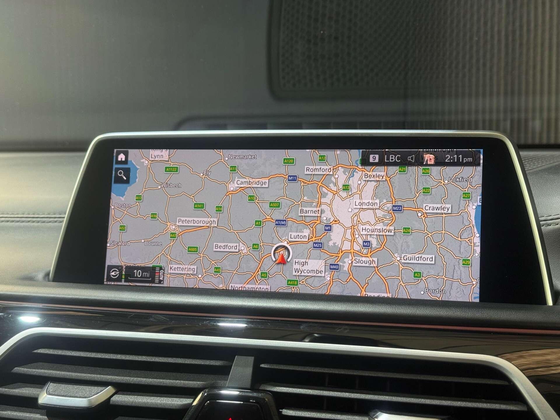 BMW 7 Series view 50