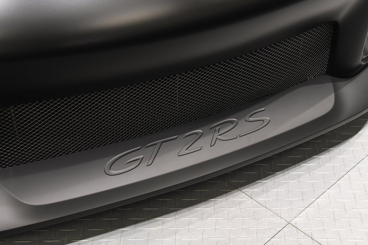 Porsche 911 view 37