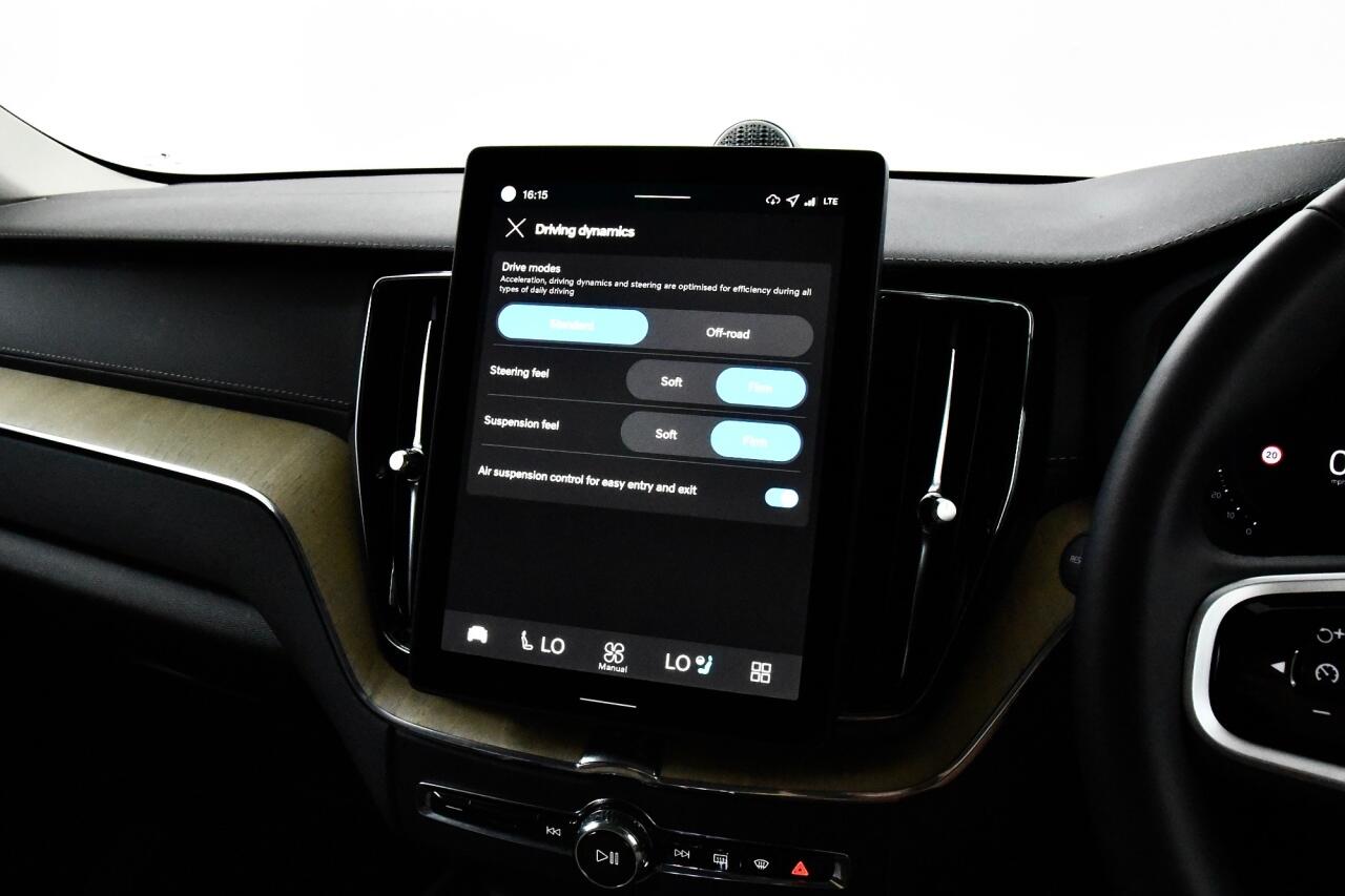 Volvo XC60 view 35