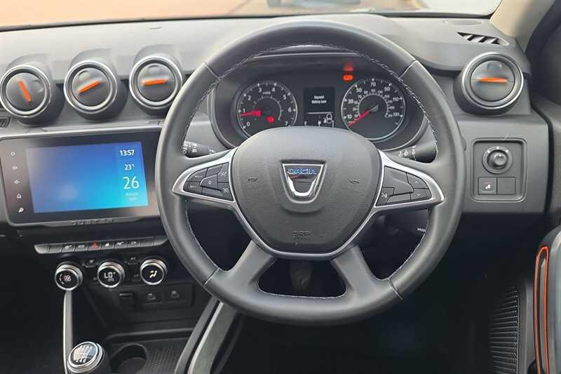 Dacia Duster view 11