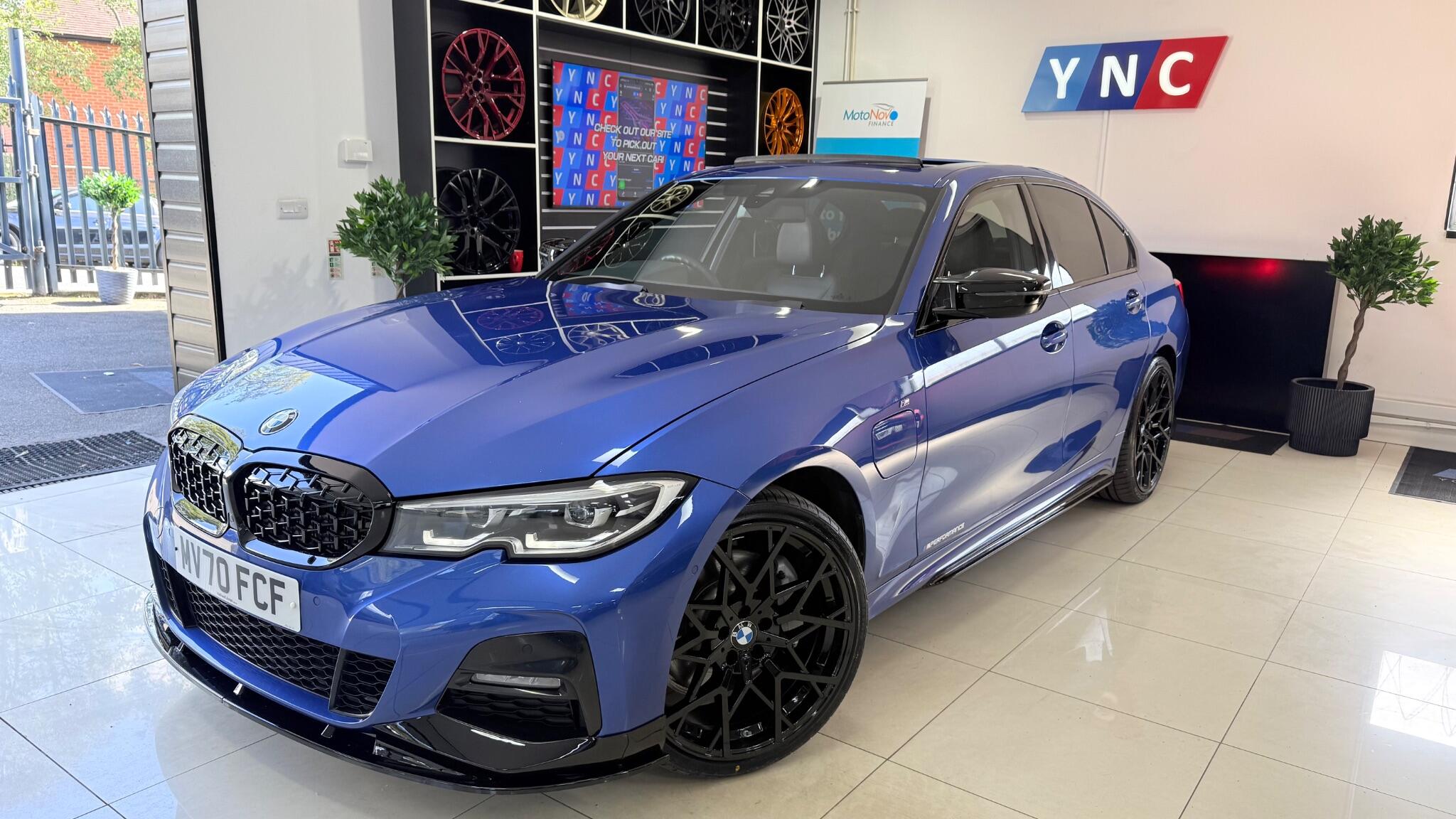 BMW 3 Series view 27