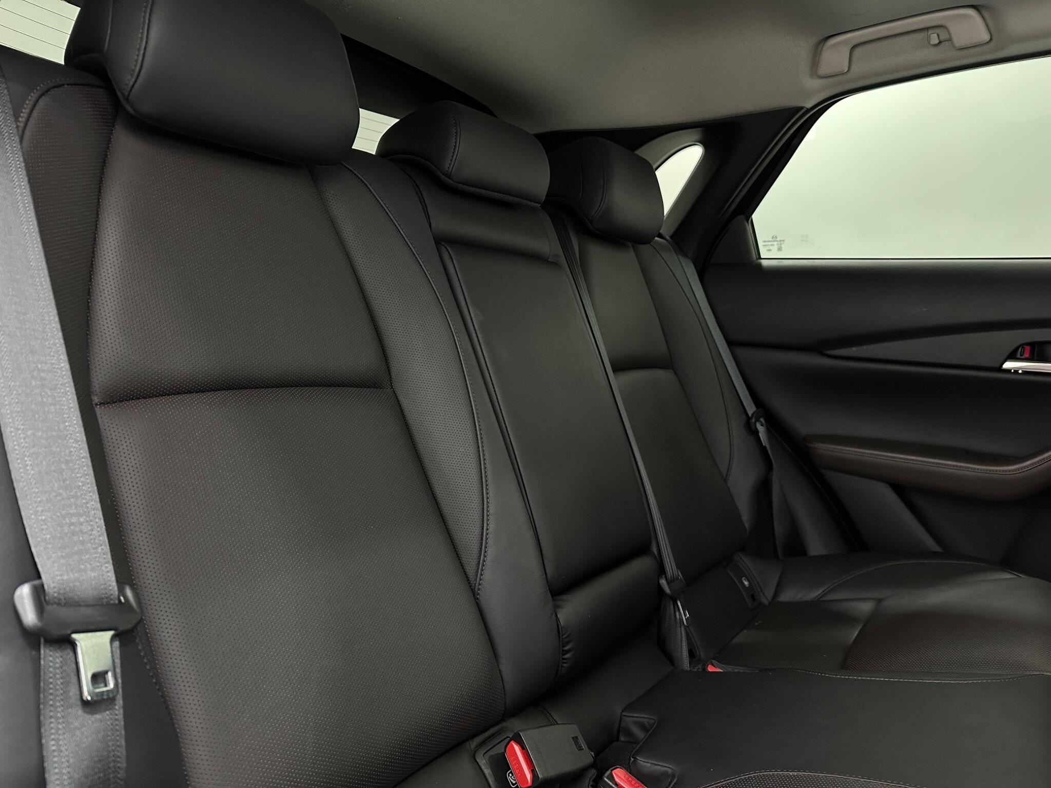 Mazda CX-30 view 43