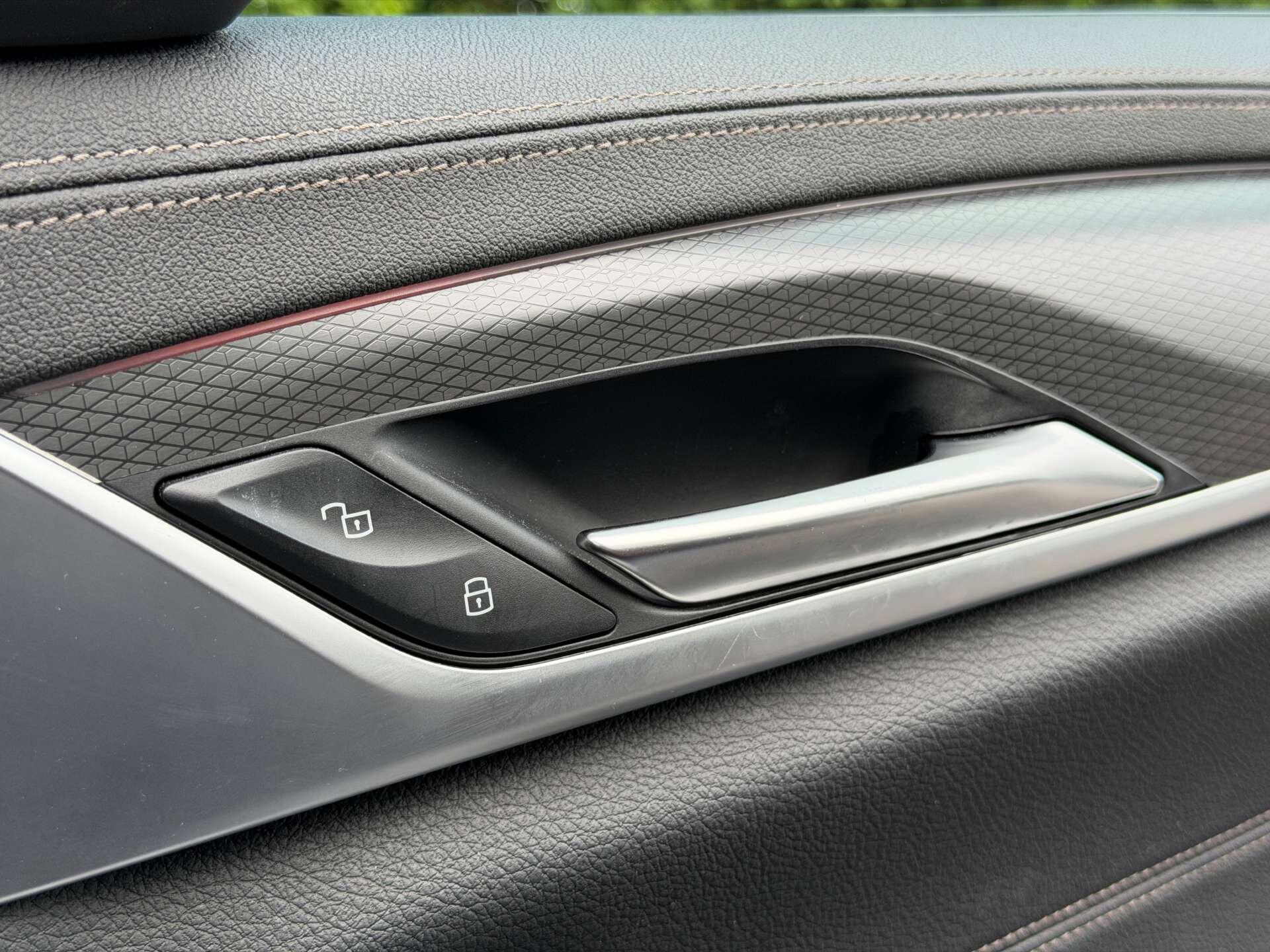 BMW 5 Series view 50