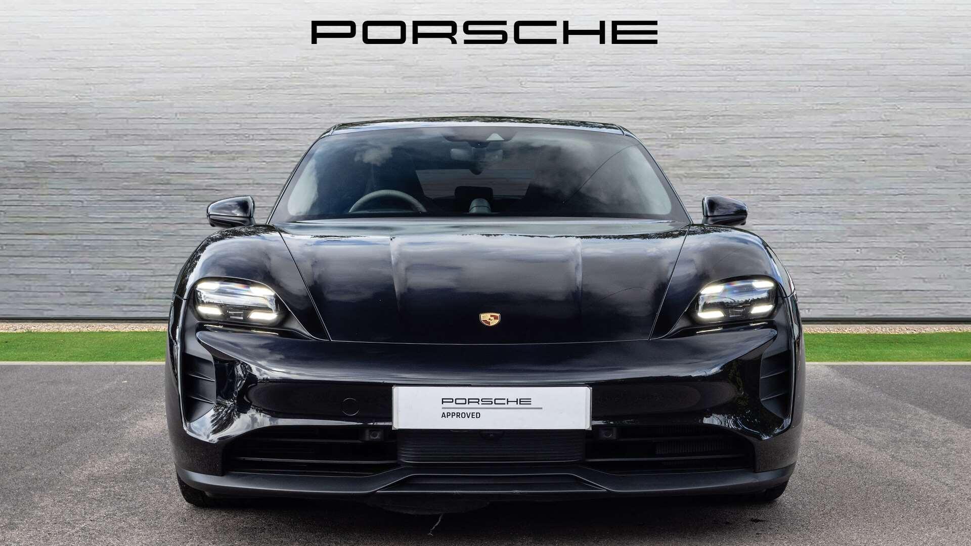 Porsche Taycan view 9