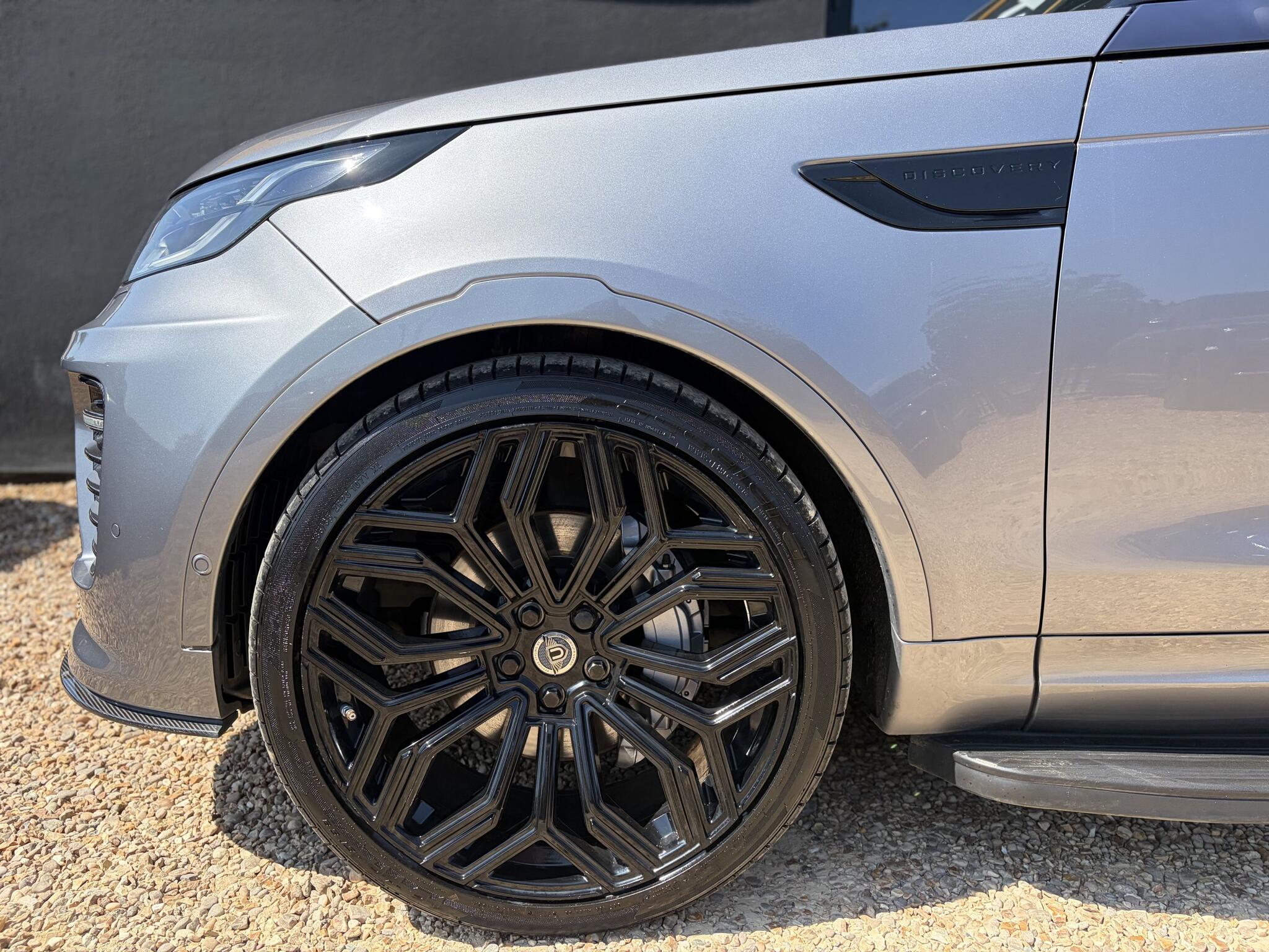 Land Rover Discovery 3 view 6
