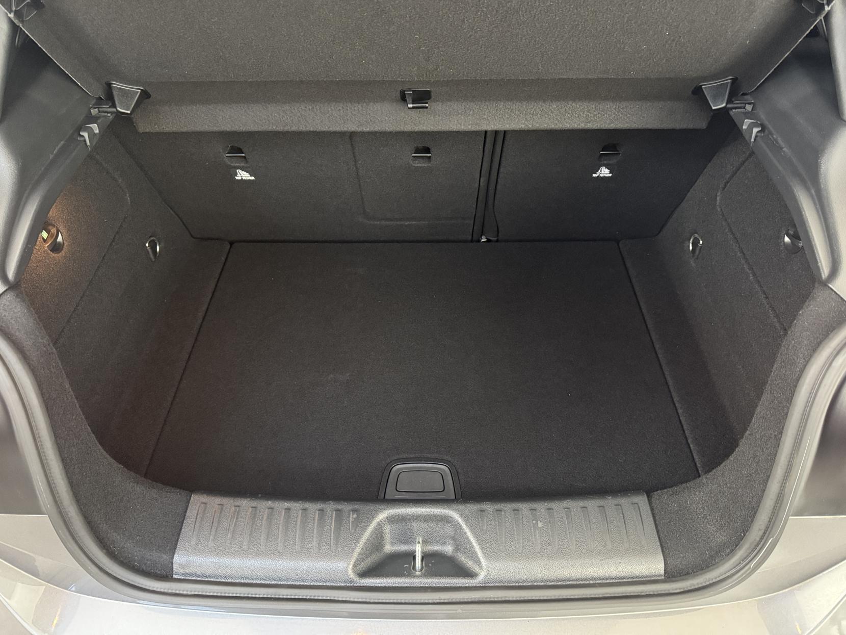 Mercedes-Benz A-Class view 77