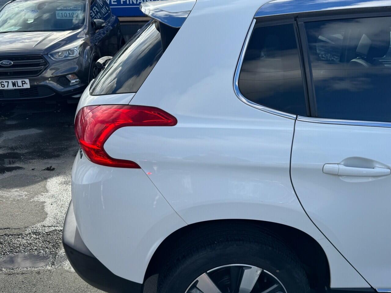 Peugeot 2008 view 21